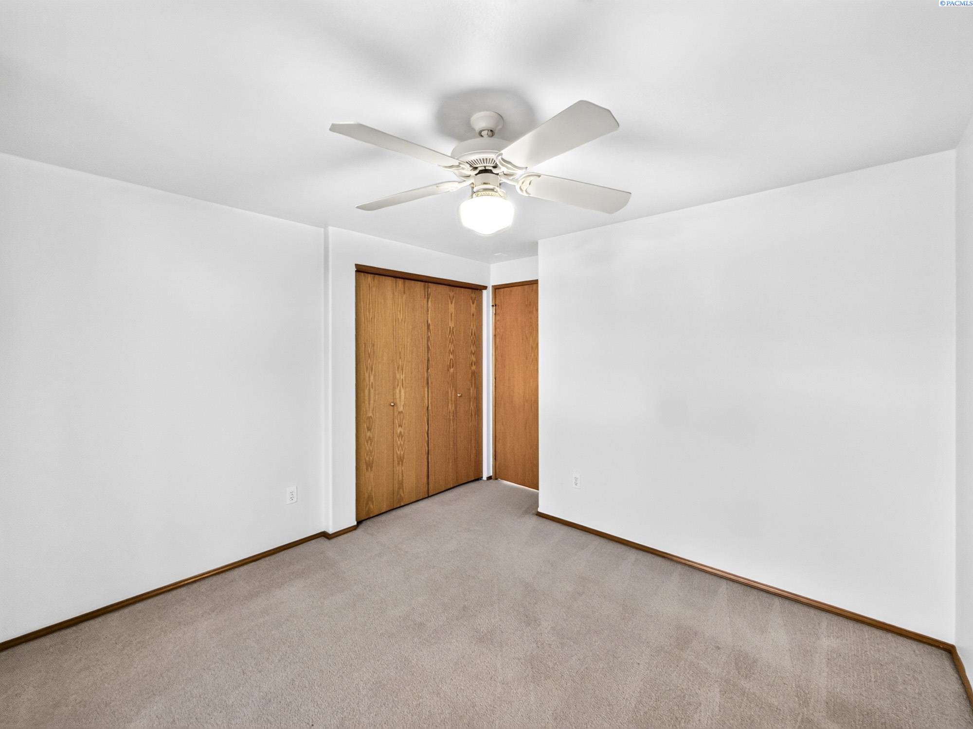 3021 Sonoran Dr, Richland, WA 99354