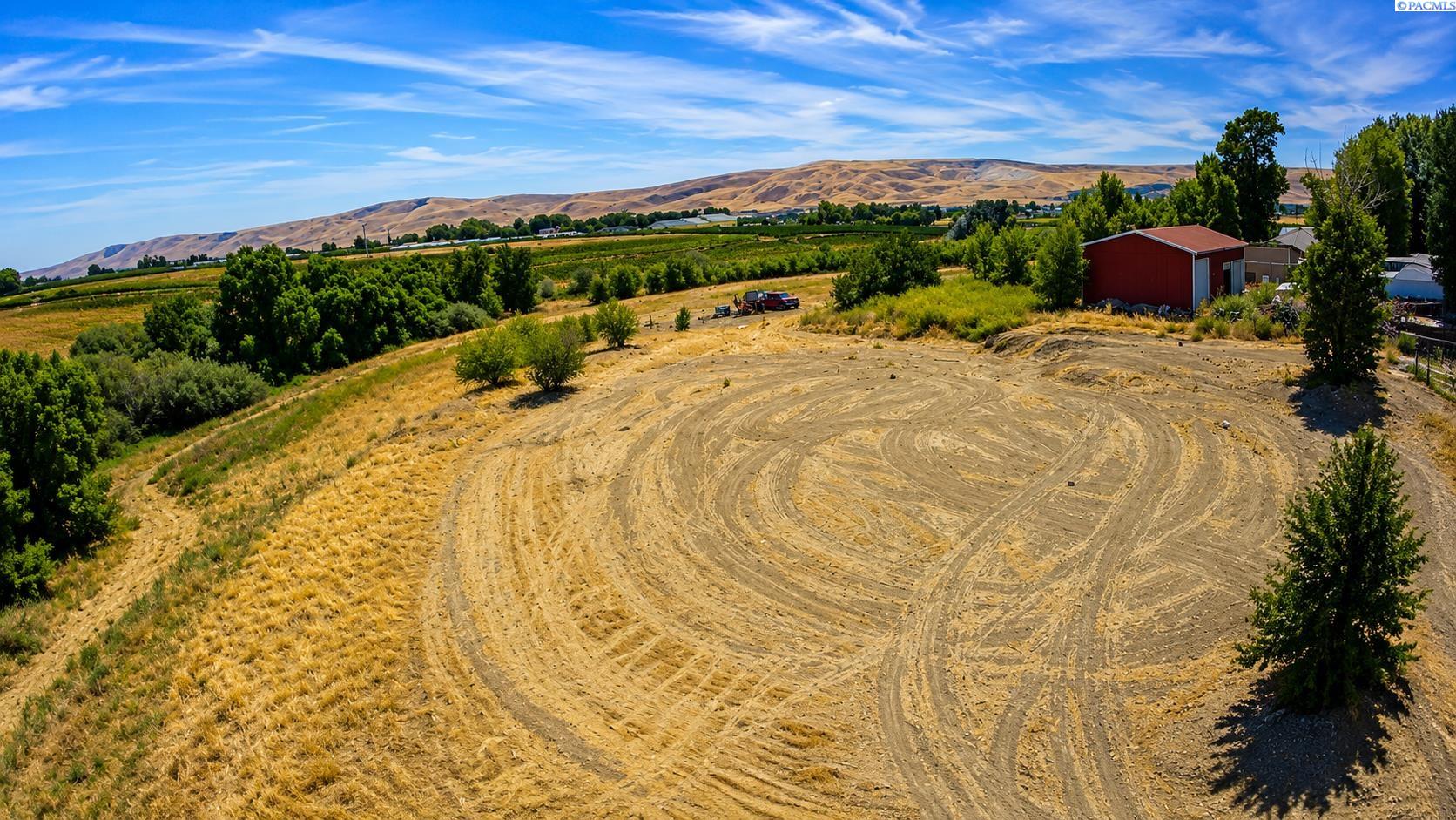 28005 N Crosby Rd, Prosser, WA 99350