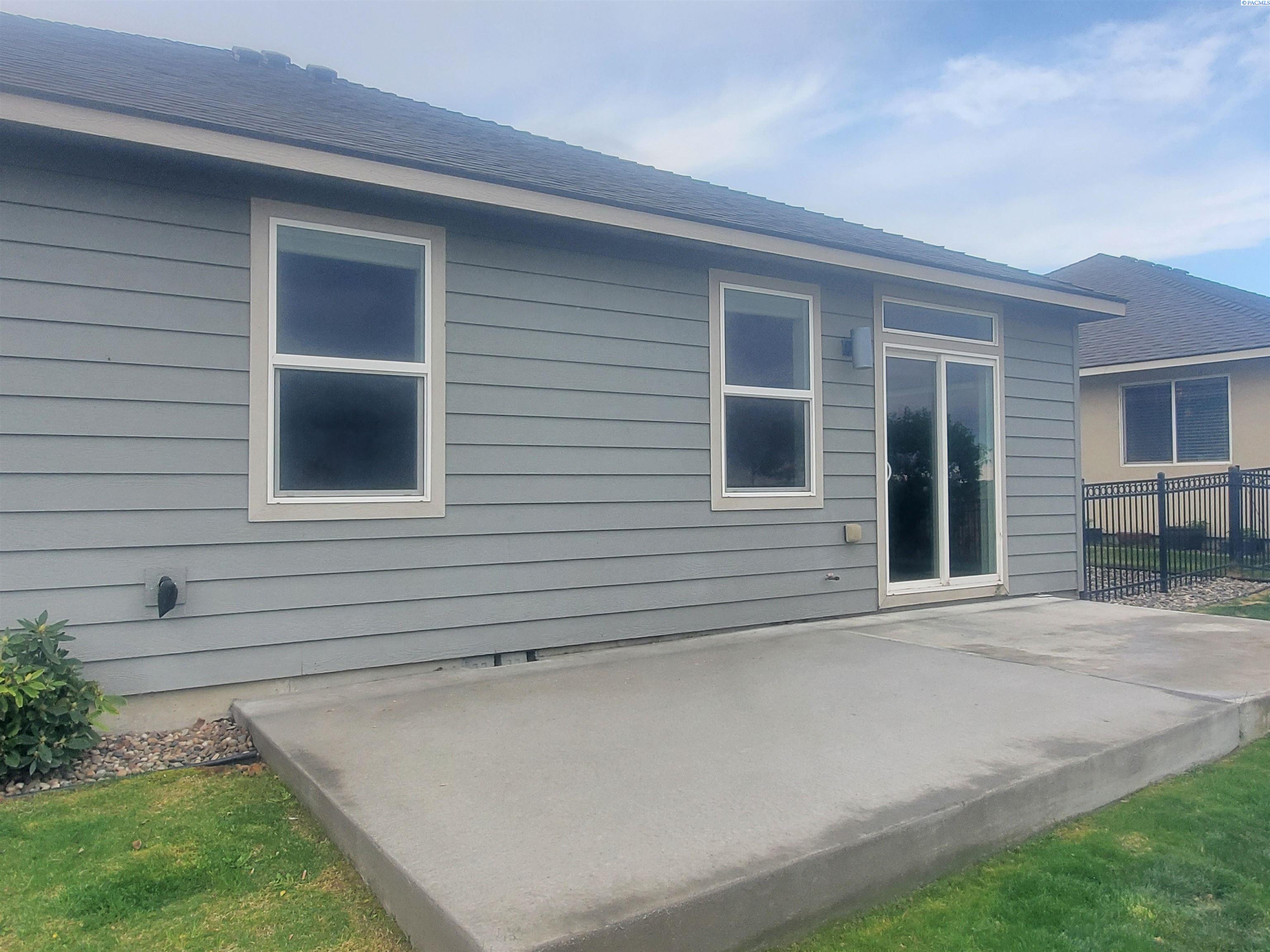 2668 Sandpiper Loop, Richland, WA 99352