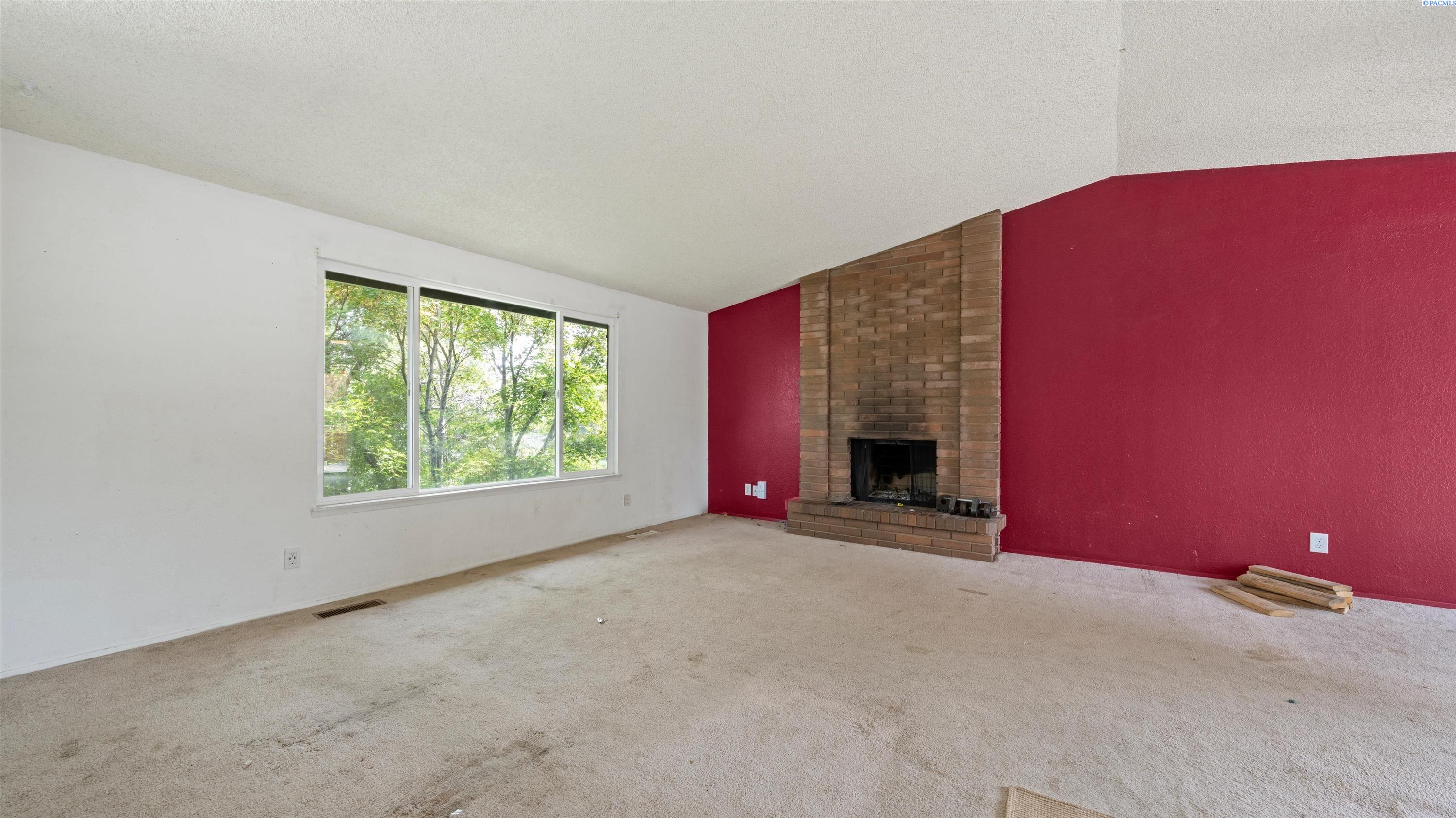 1409 Cimarron Ave, Richland, WA 99352
