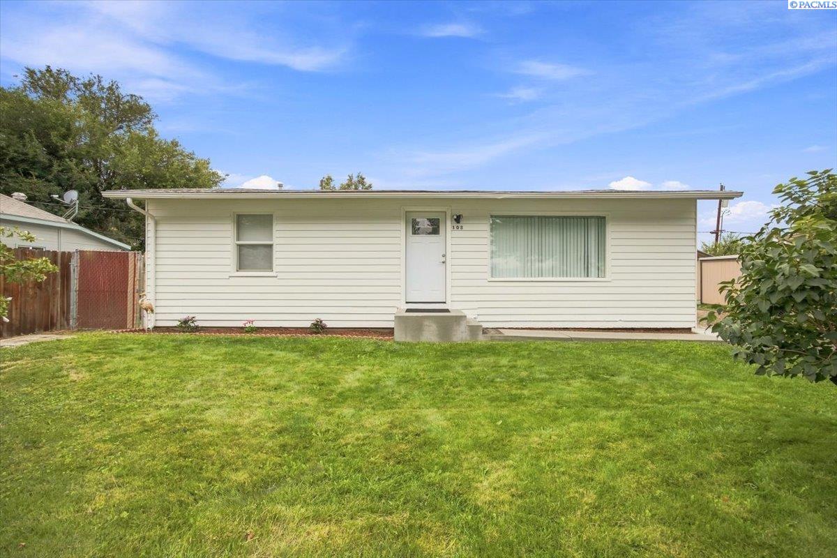 103 N Yost, Kennewick, WA 99336