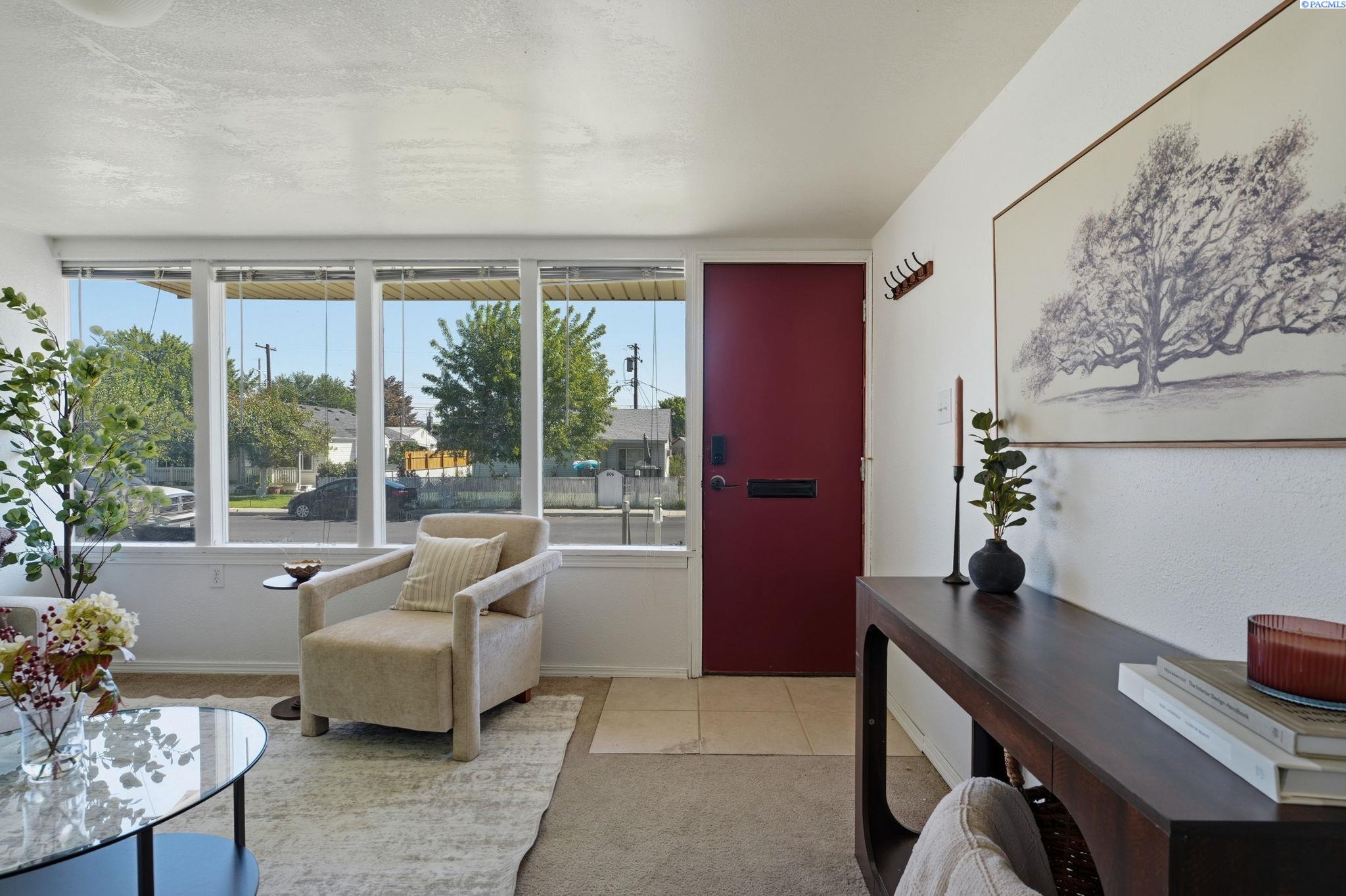 803 Smith Ave, Richland, WA 99352