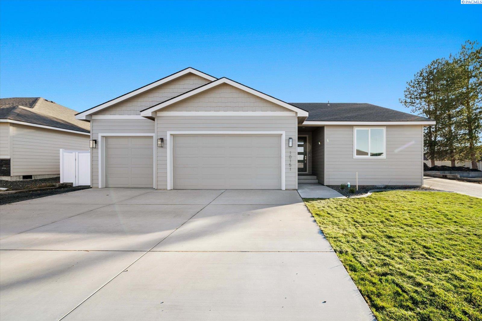 10151 W 16th Pl, Kennewick, WA 99338