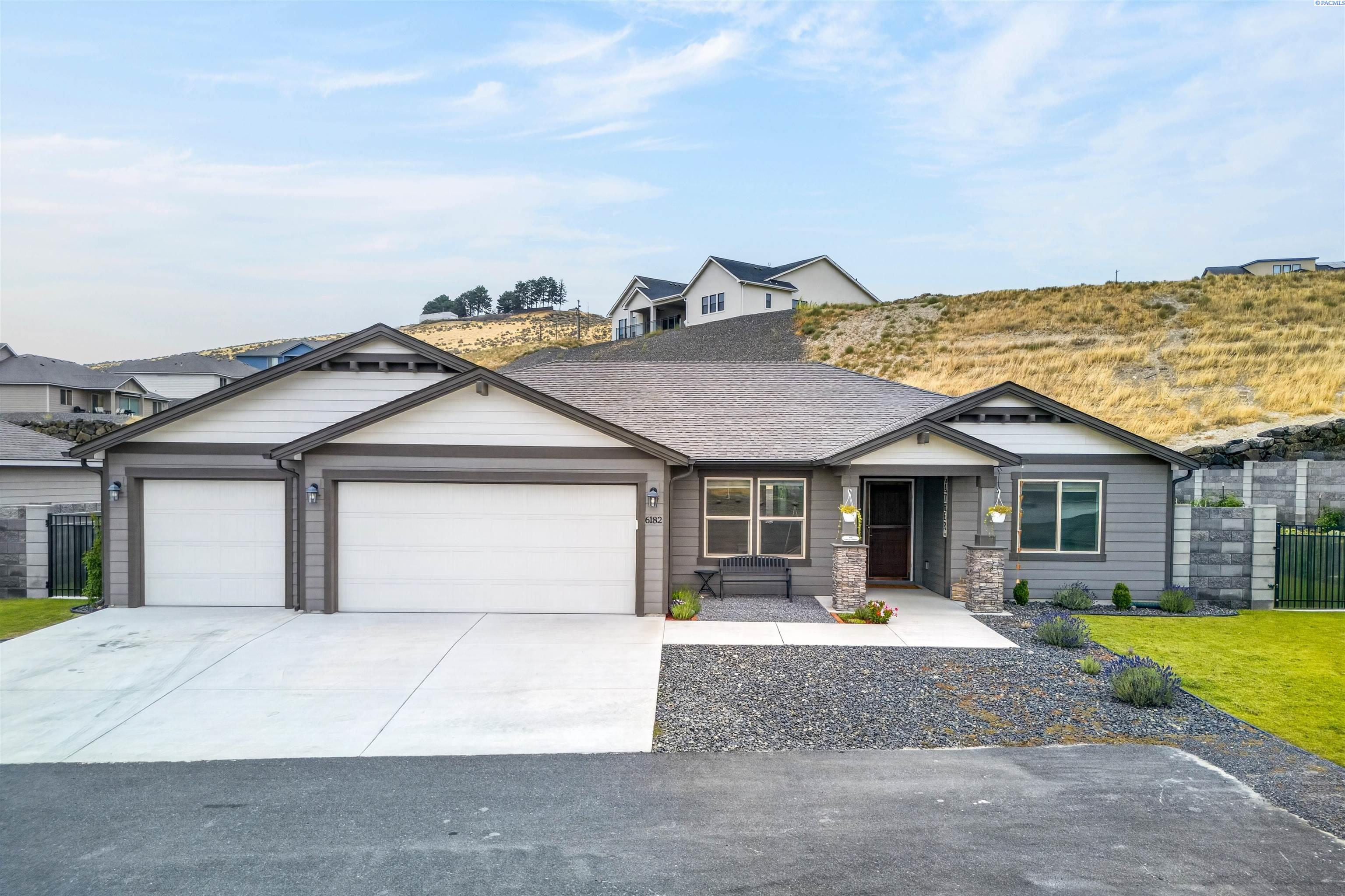 6182 W 30th Pl, Kennewick, WA 99338