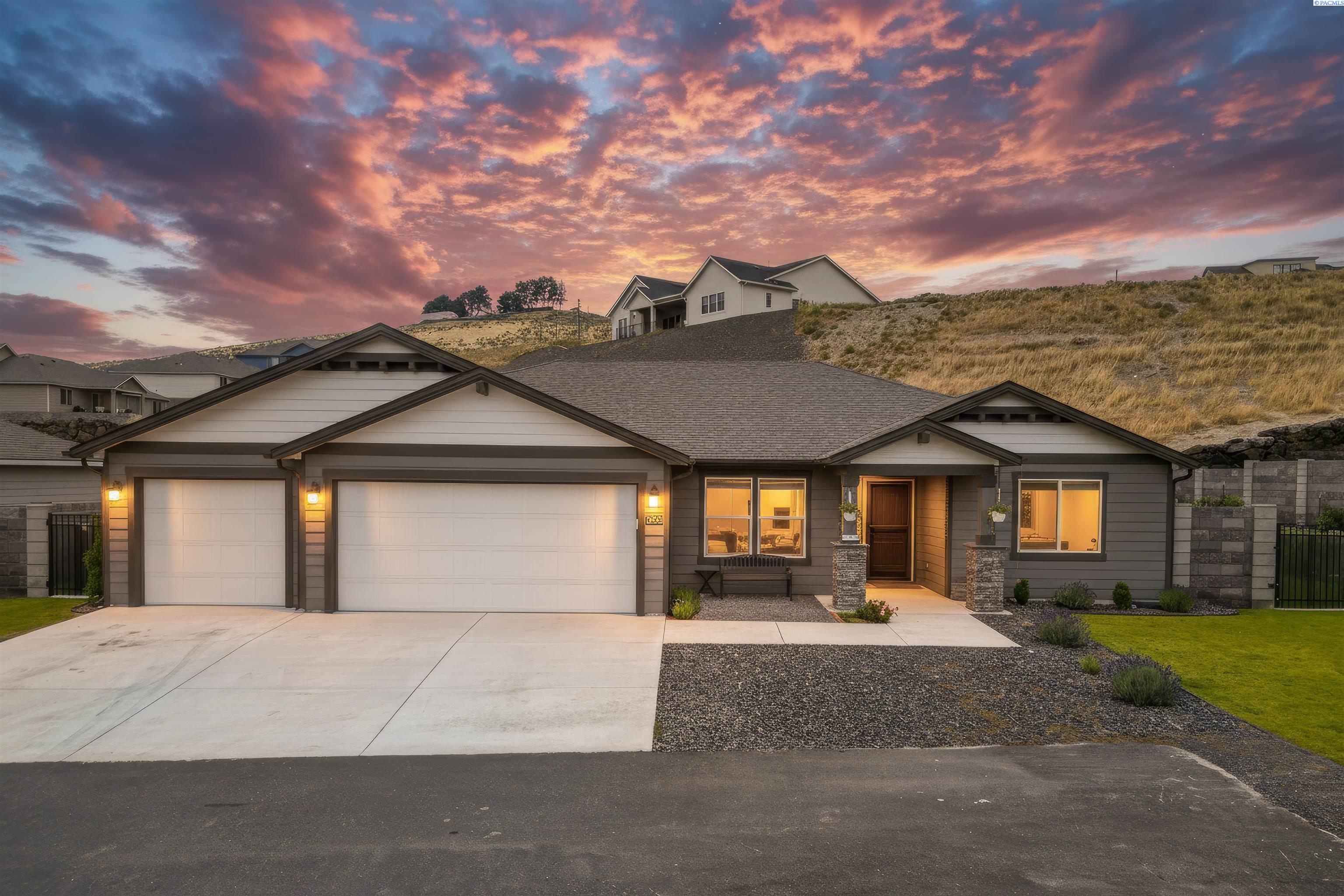 6182 W 30th Pl, Kennewick, WA 99338