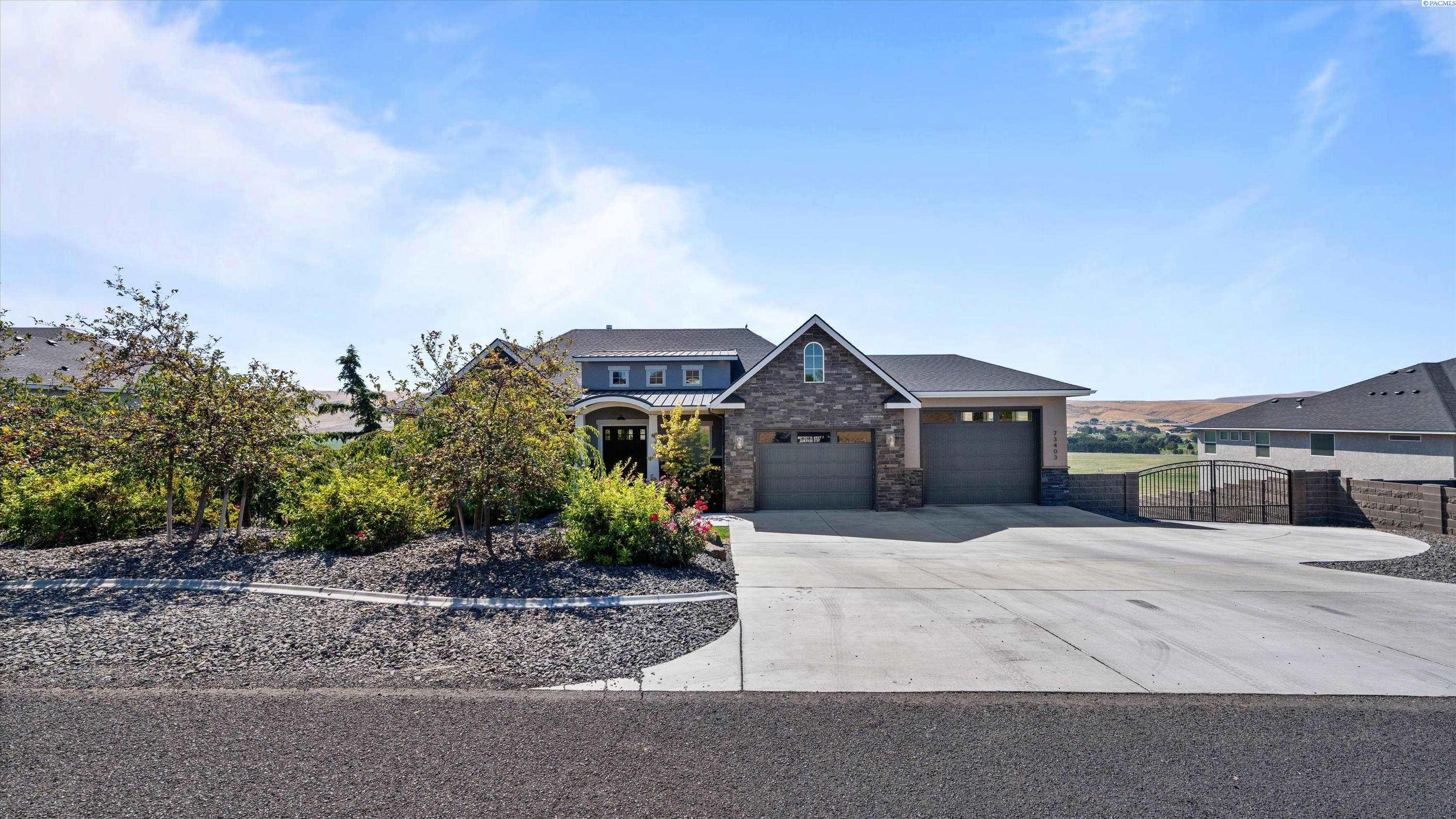 73403 E Grand Bluff Loop, Kennewick, WA 99338