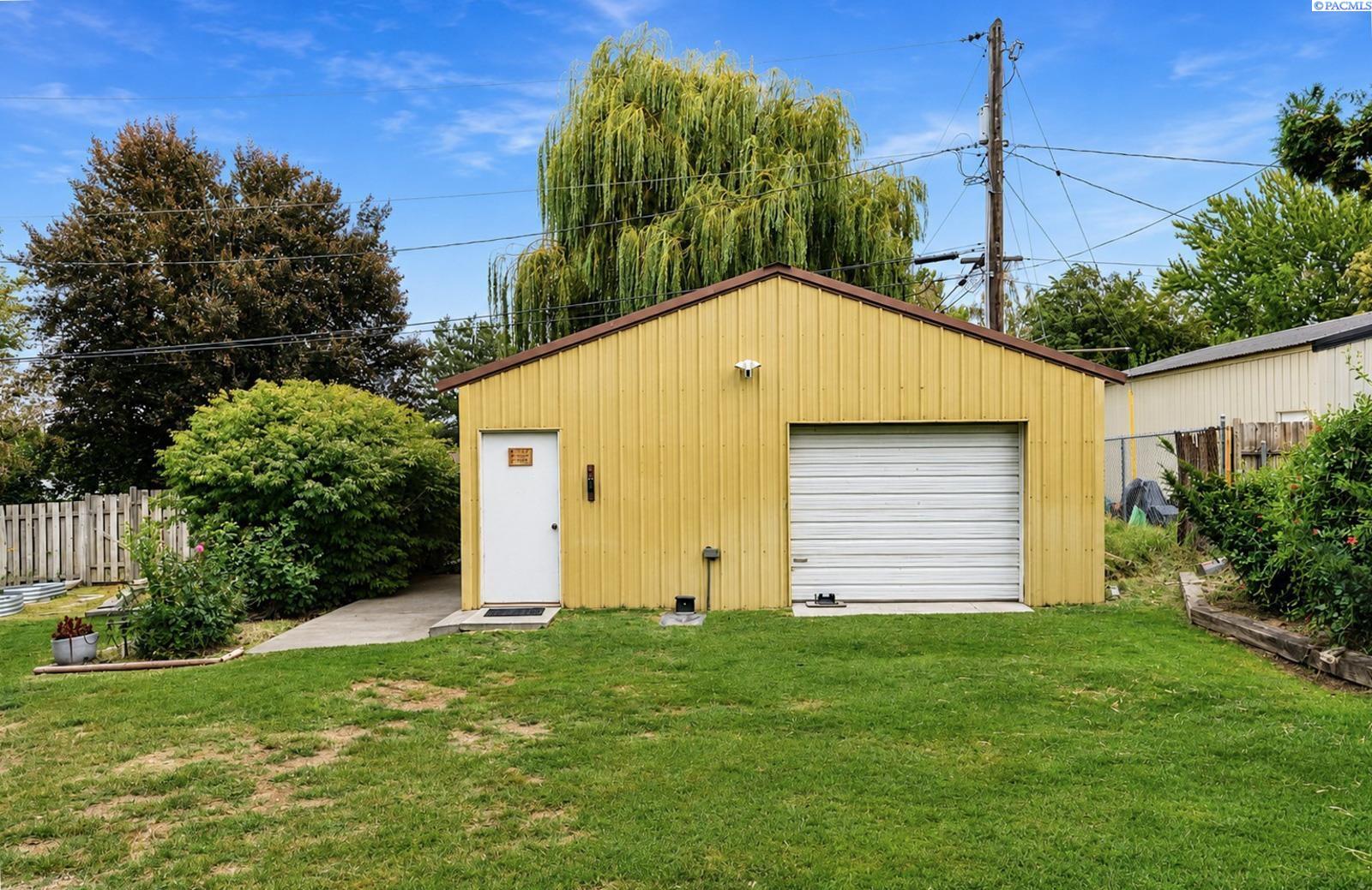 2343 S Garfield St, Kennewick, WA 99337