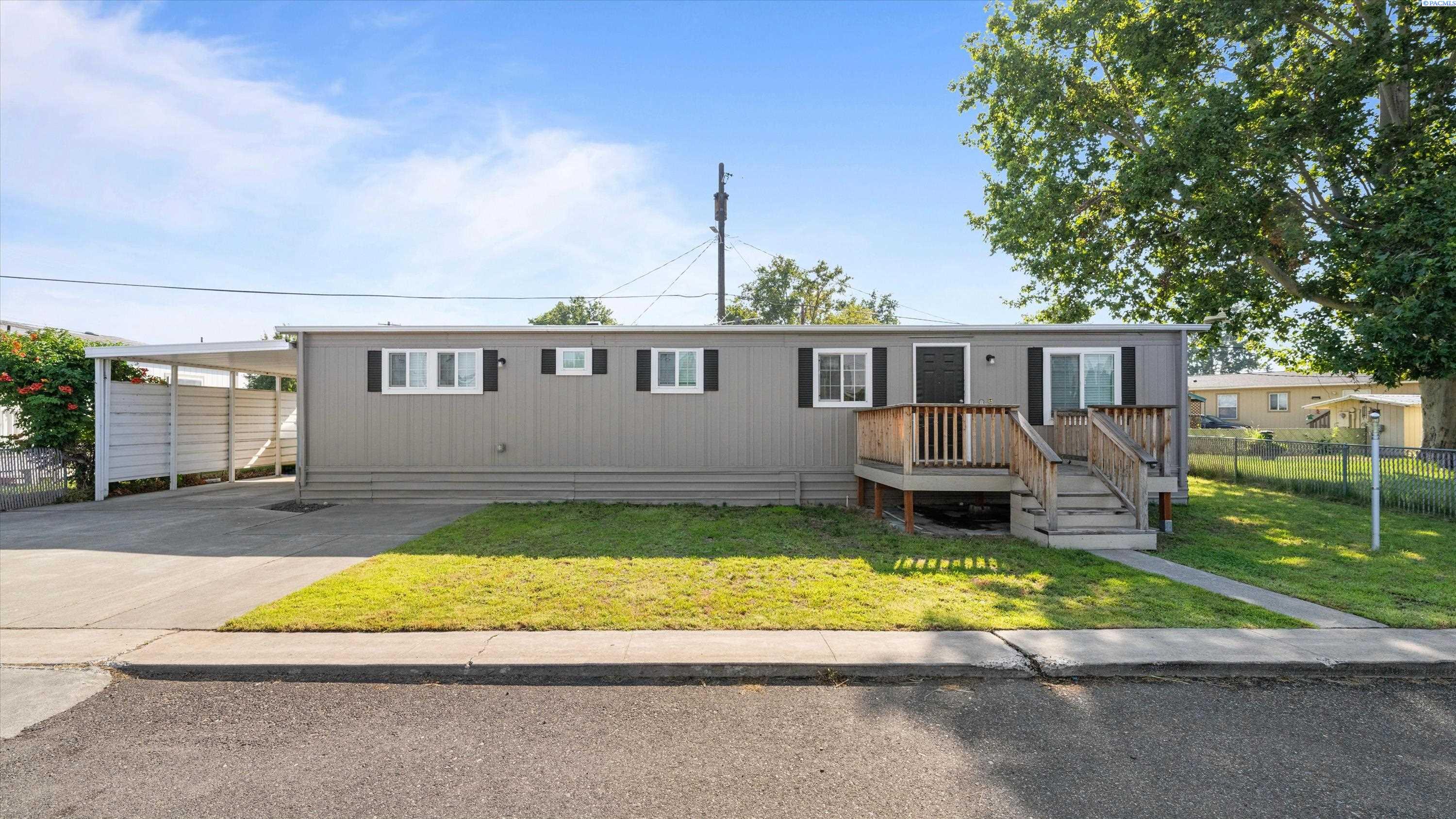 60 Argon Ln, Richland, WA 99354