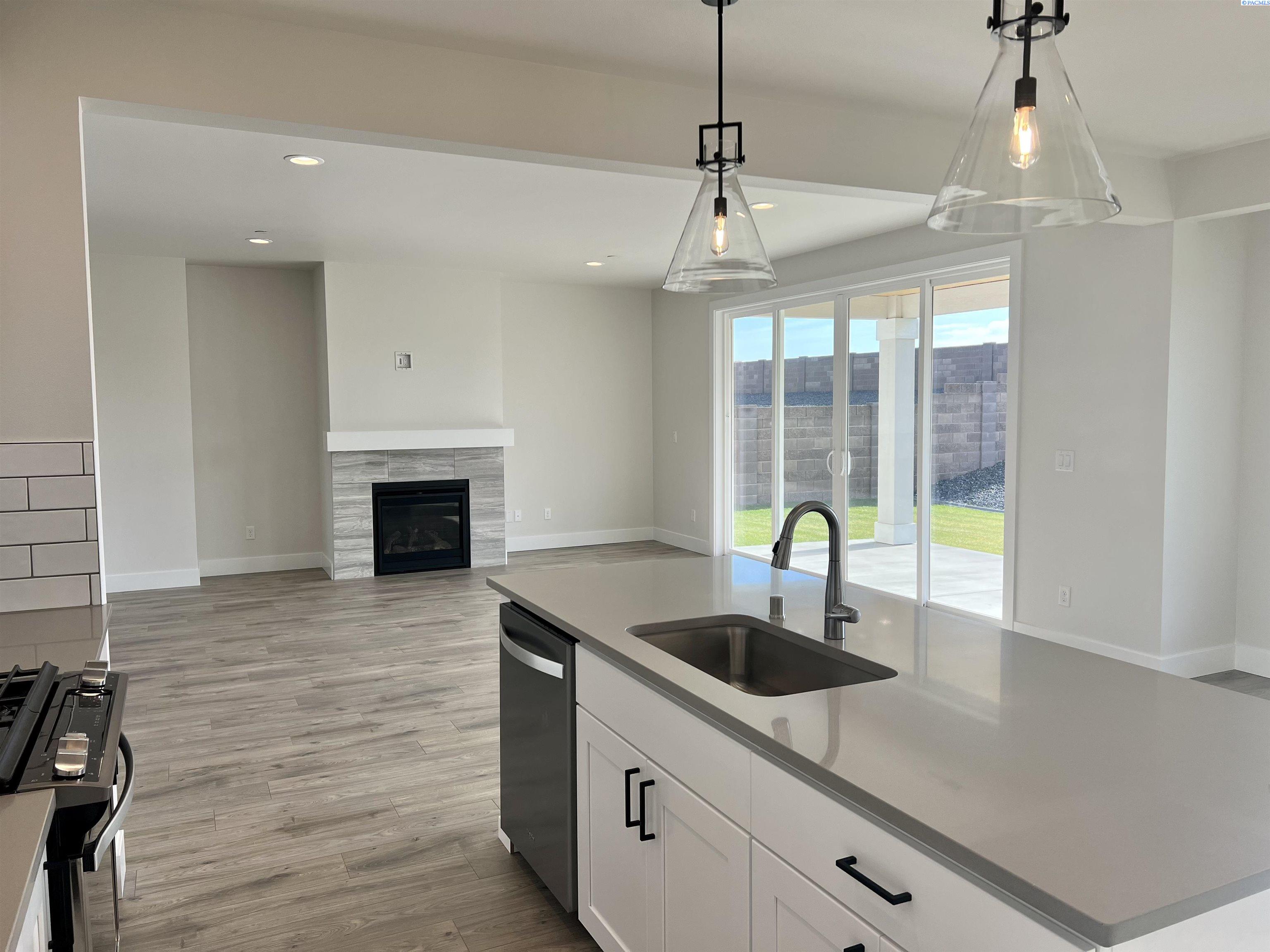 4391 Lolo Way, Richland, WA 99352