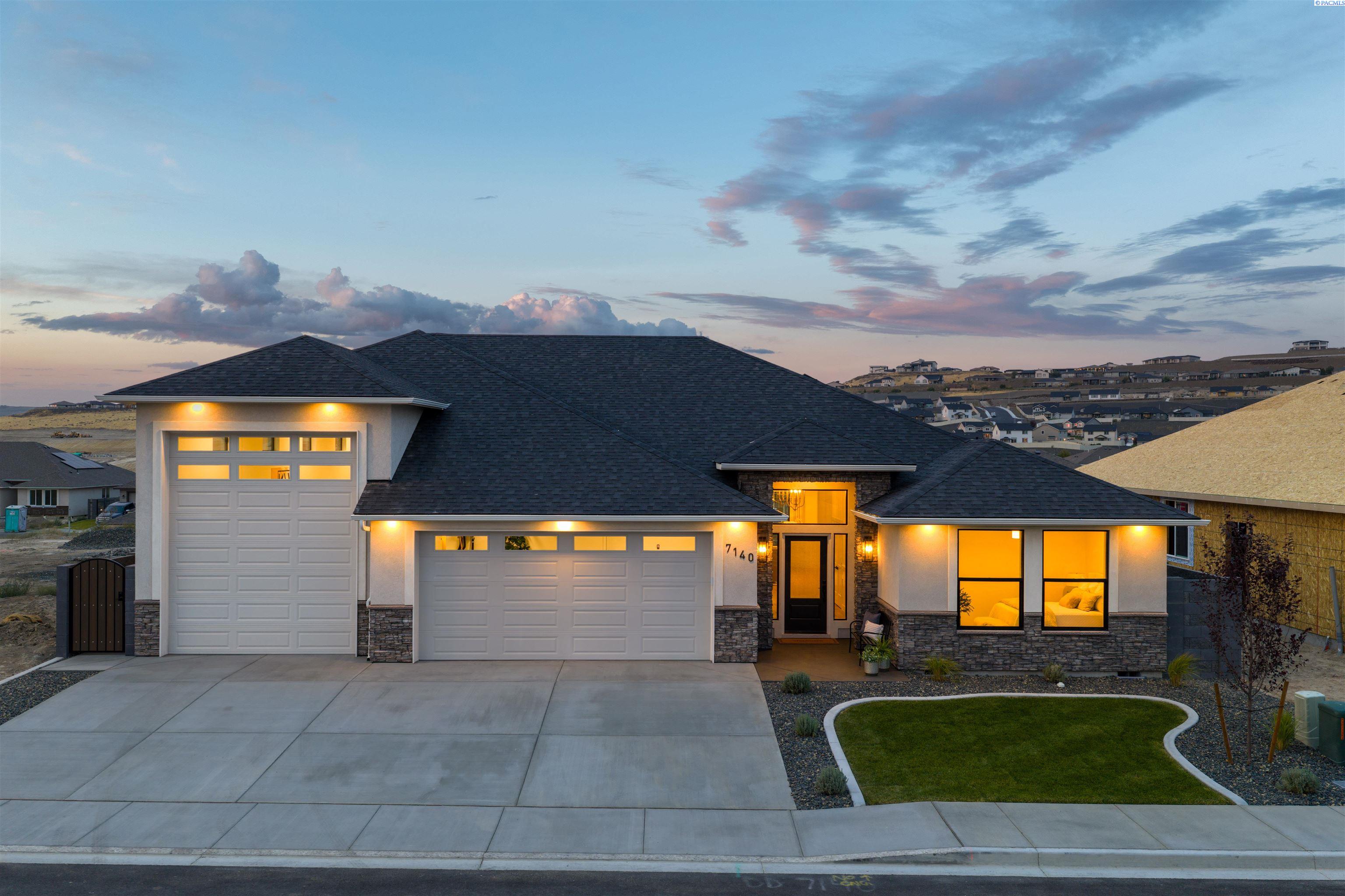 7140 W 31st Pl, Kennewick, WA 99338