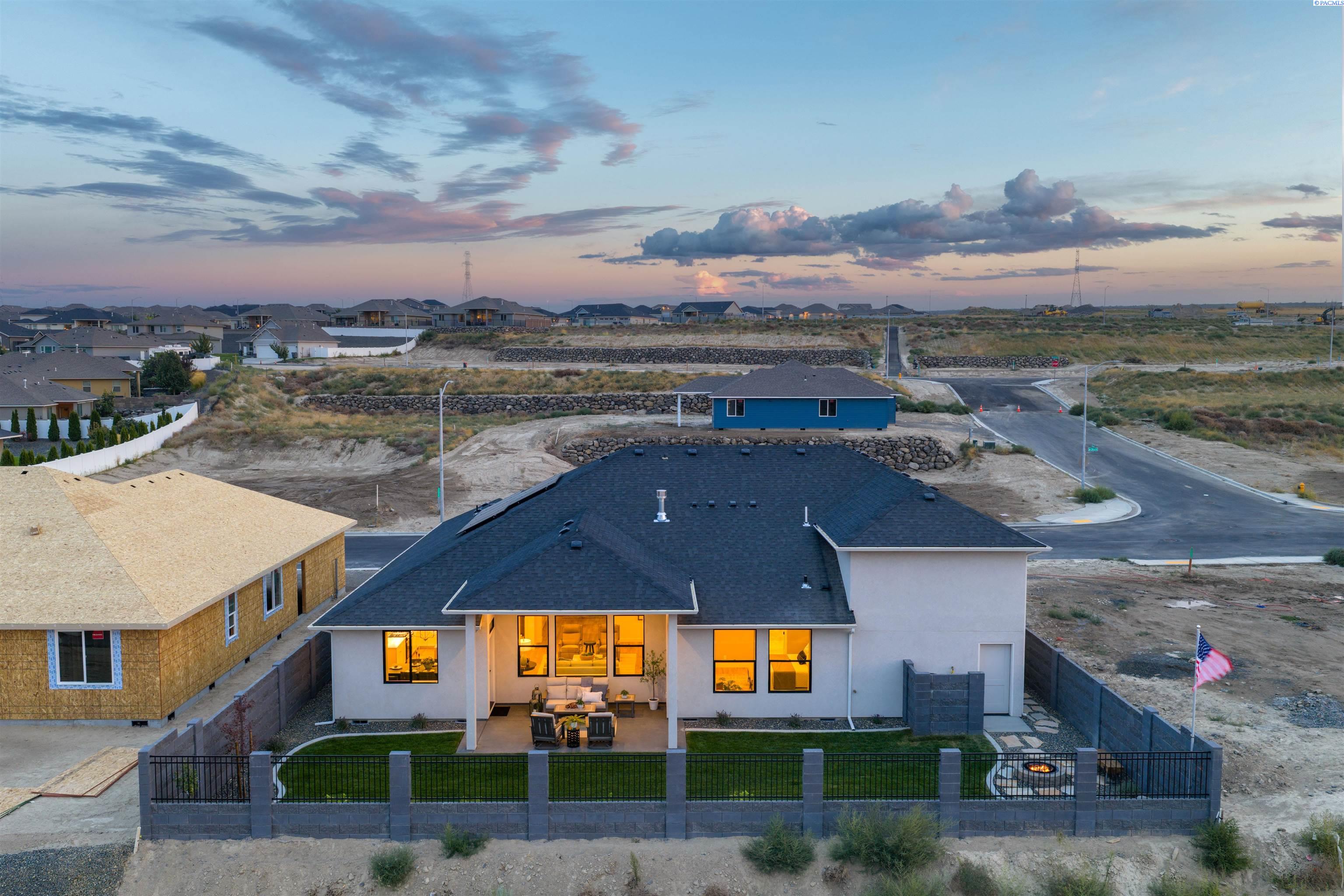 7140 W 31st Pl, Kennewick, WA 99338