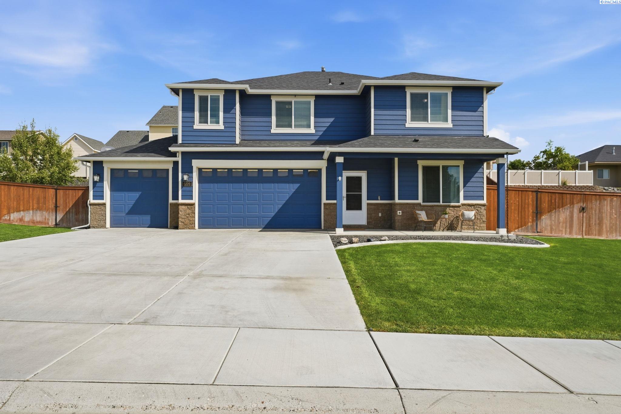 6109 Turf Paradise Dr, Pasco, WA 99301
