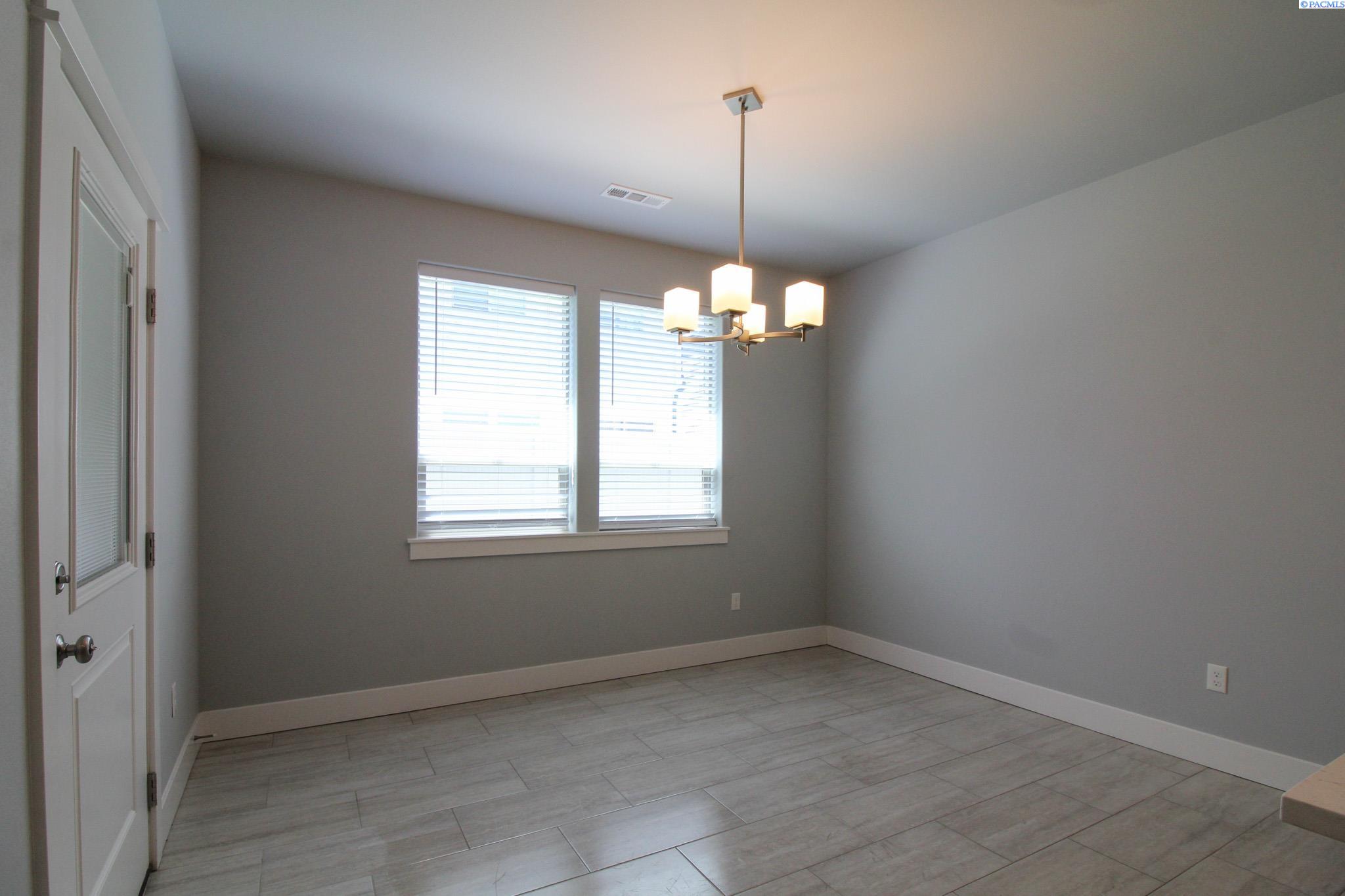 9114 Ruven St, Pasco, WA 99301