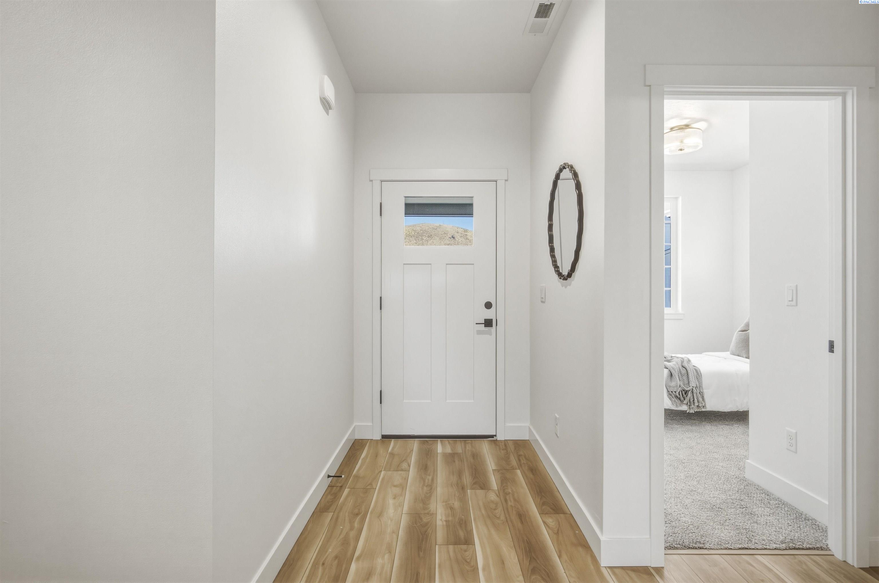 4574 Brook Ct, West Richland, WA 99353