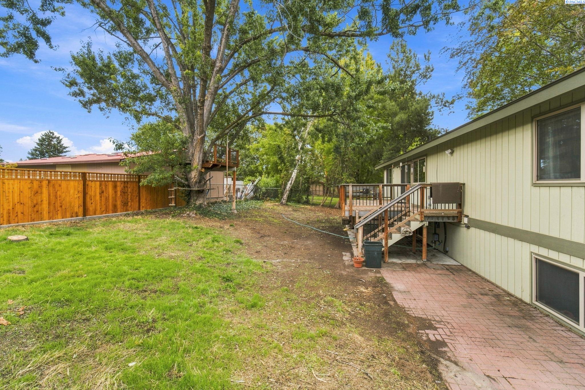 2109 Briarwood Ct, Richland, WA 99354