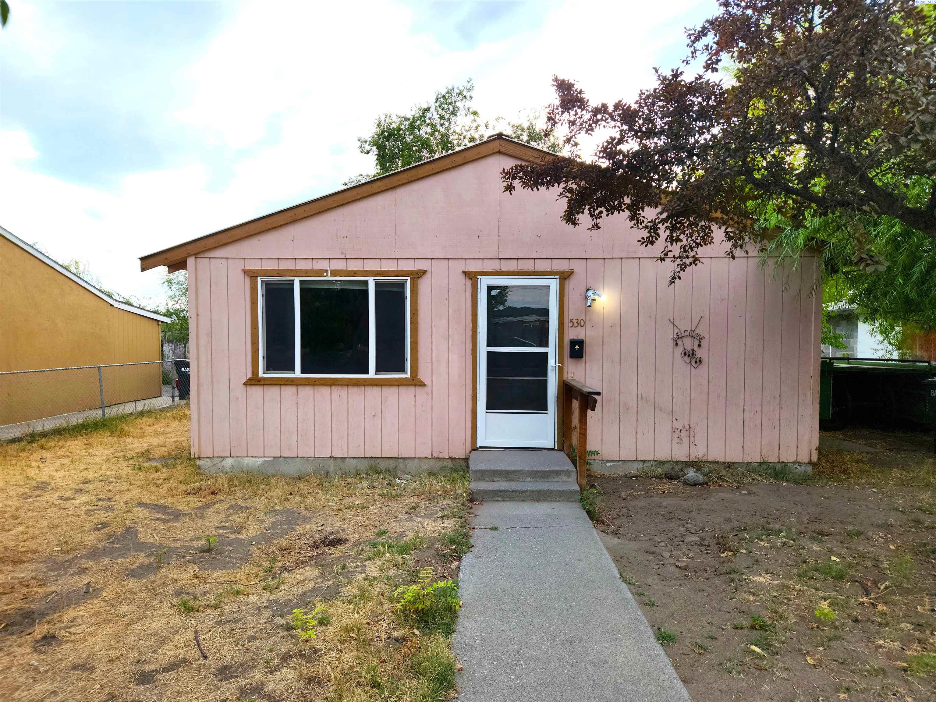 530 S Elm Ave, Pasco, WA 99301