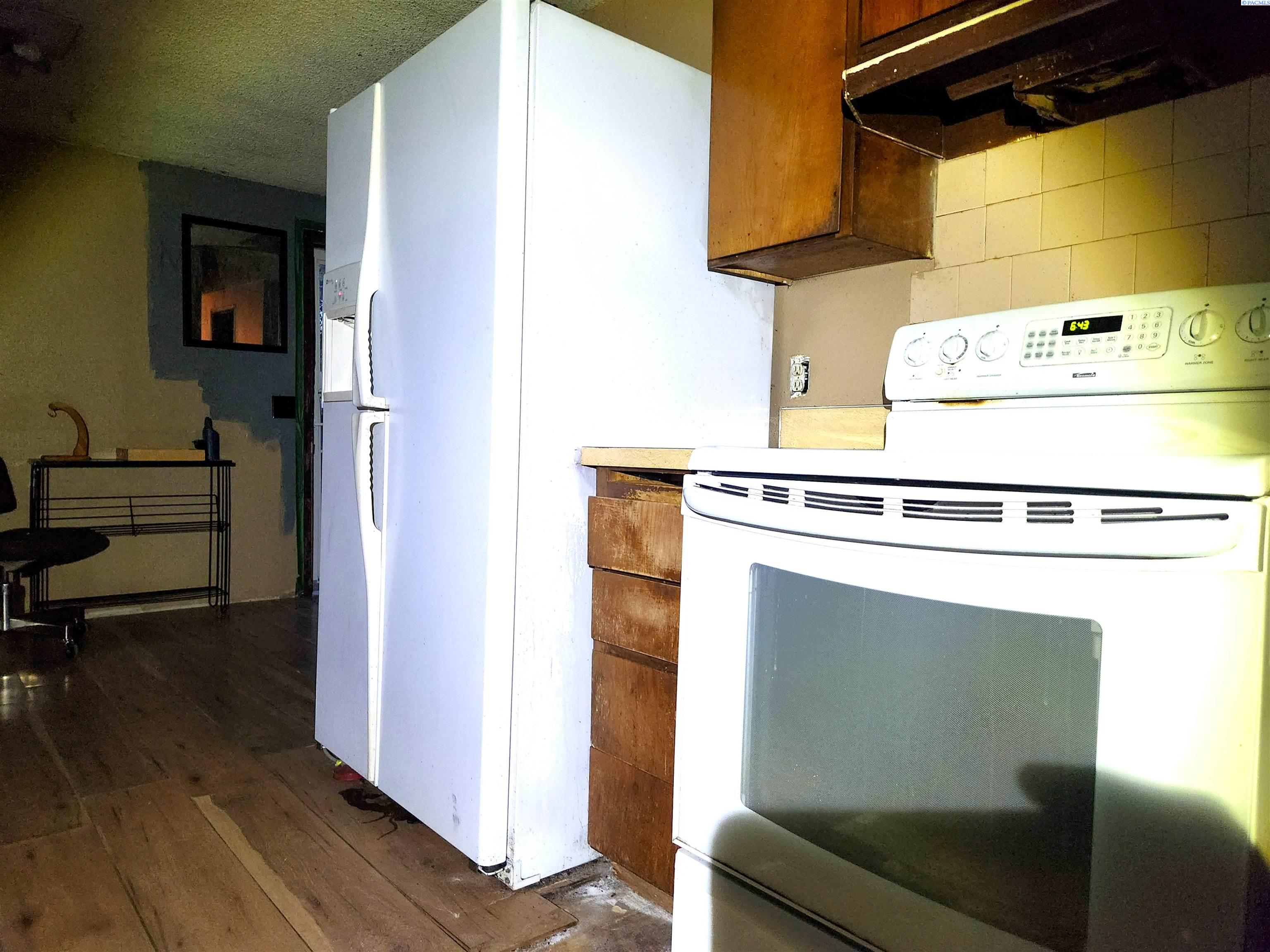 530 S Elm Ave, Pasco, WA 99301
