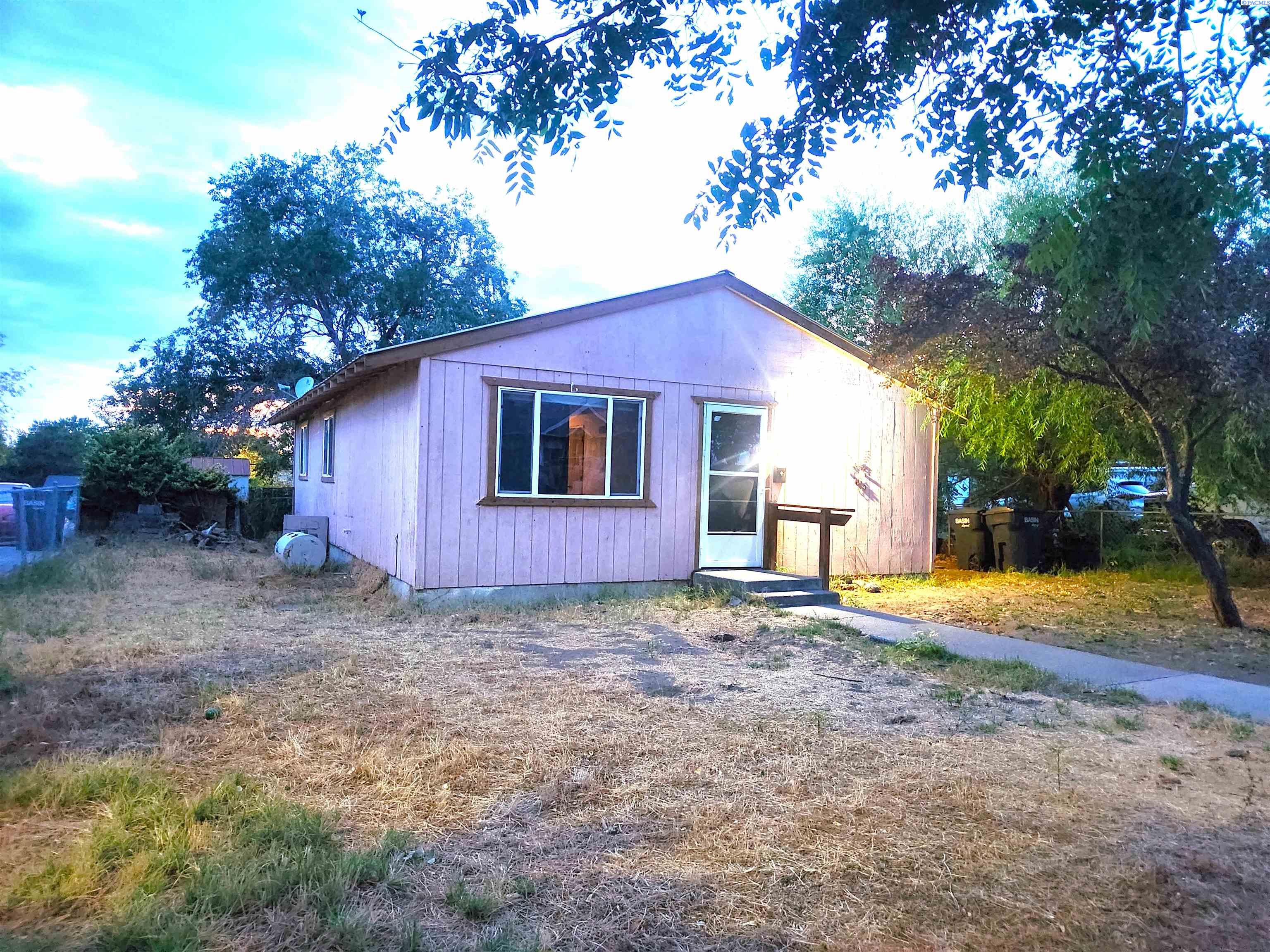 530 S Elm Ave, Pasco, WA 99301