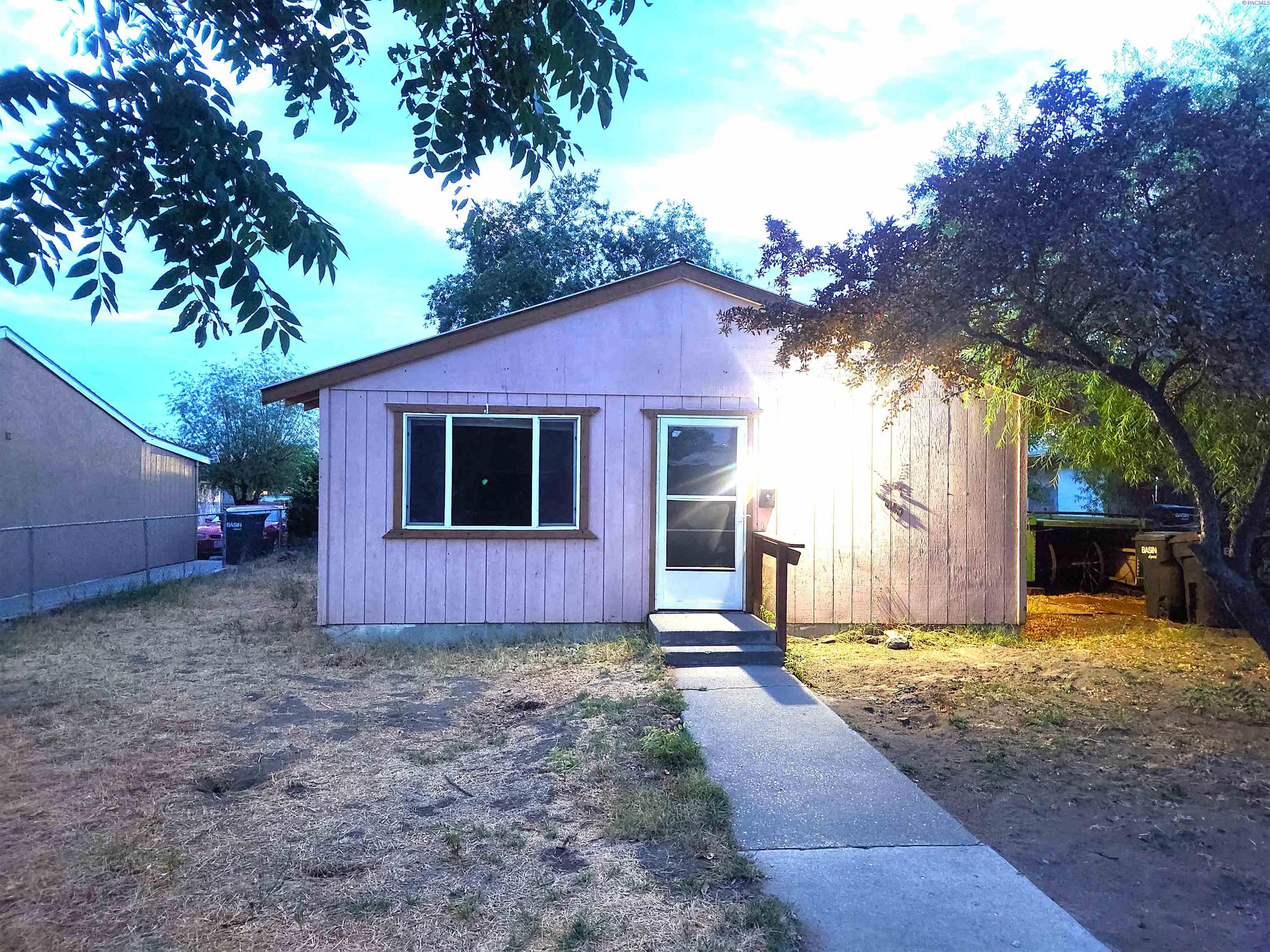 530 S Elm Ave, Pasco, WA 99301