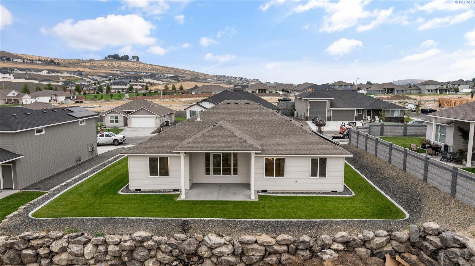 7174 W 30th Ave, Kennewick, WA 99338