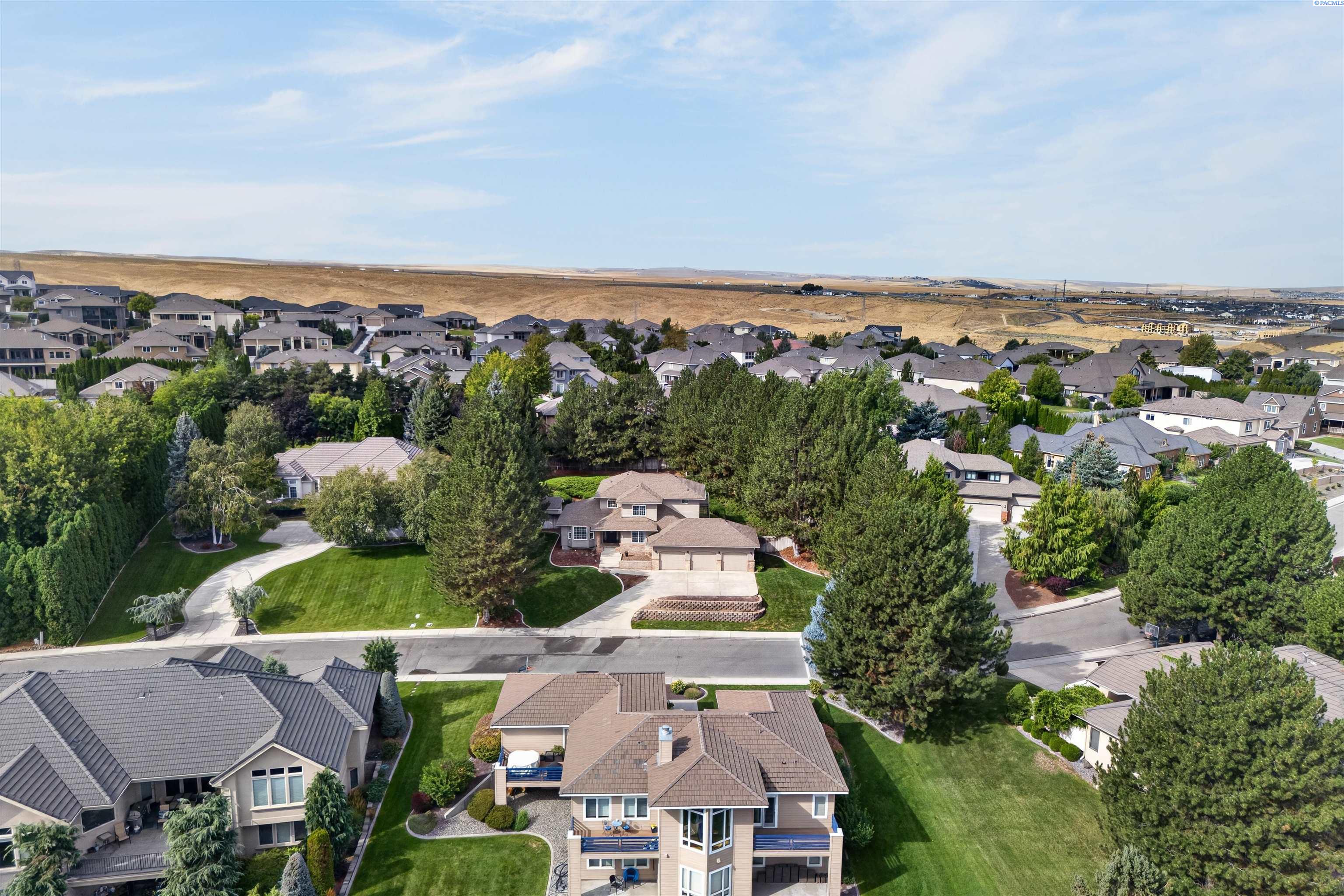 3809 W 43rd Ave, Kennewick, WA 99337