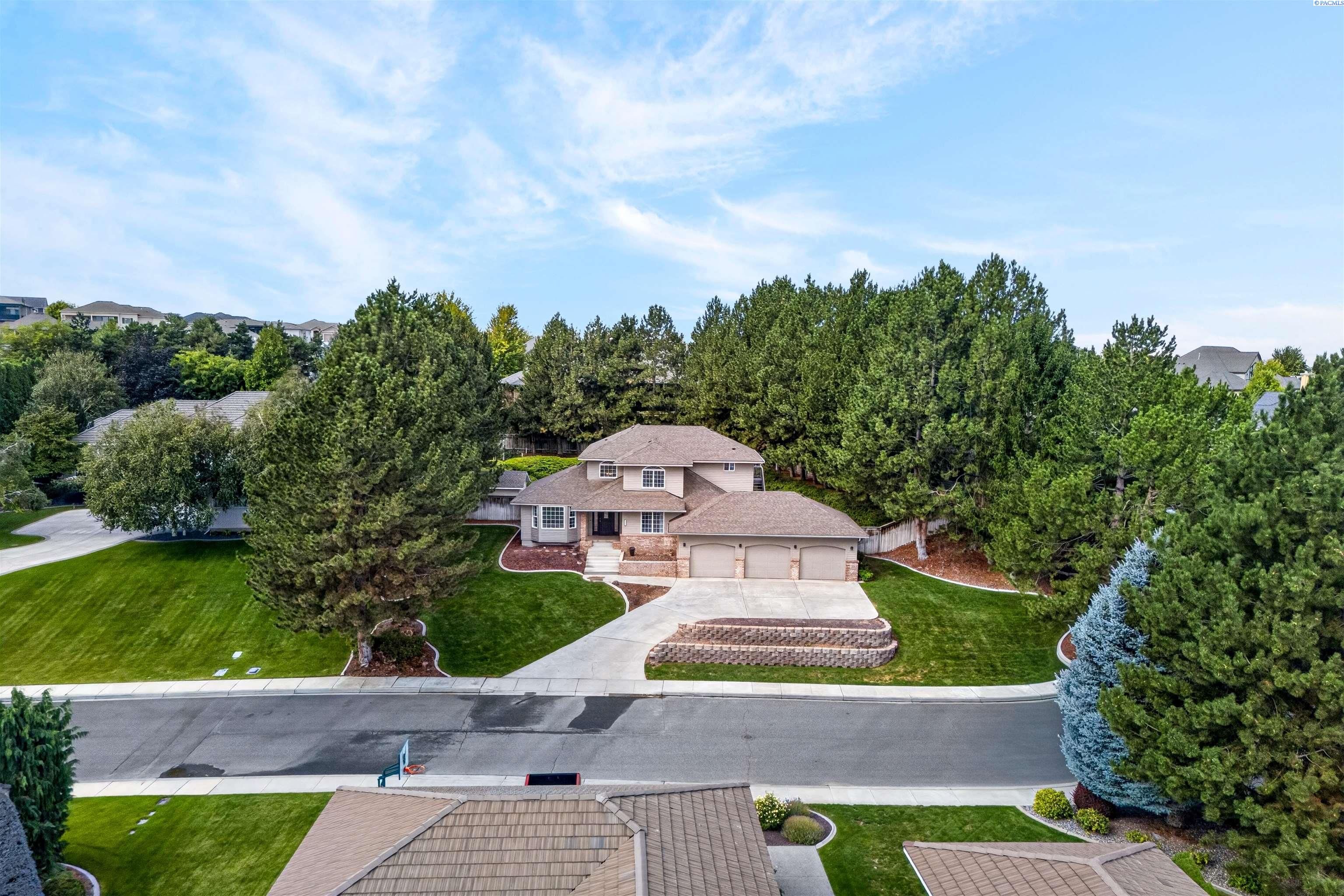 3809 W 43rd Ave, Kennewick, WA 99337