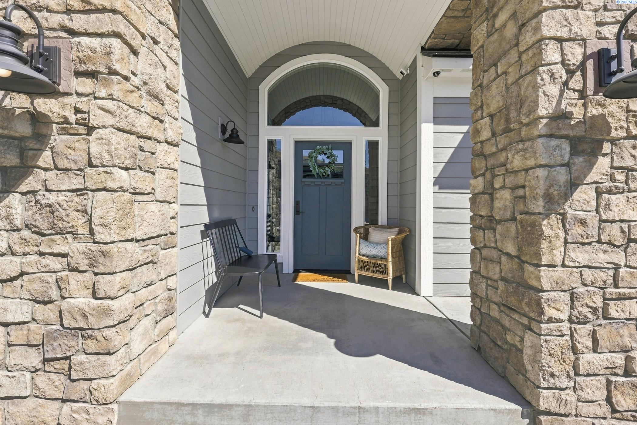 2346 Cottontail Ln, Richland, WA 99352