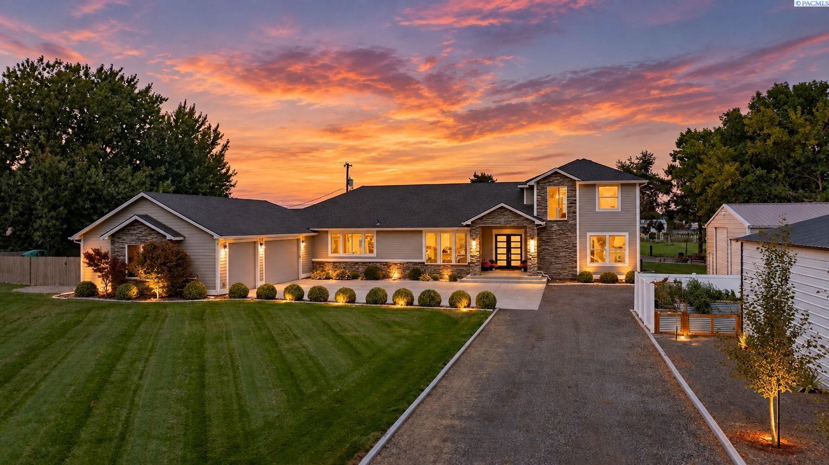 24508 S Oak St, Kennewick, WA 99337