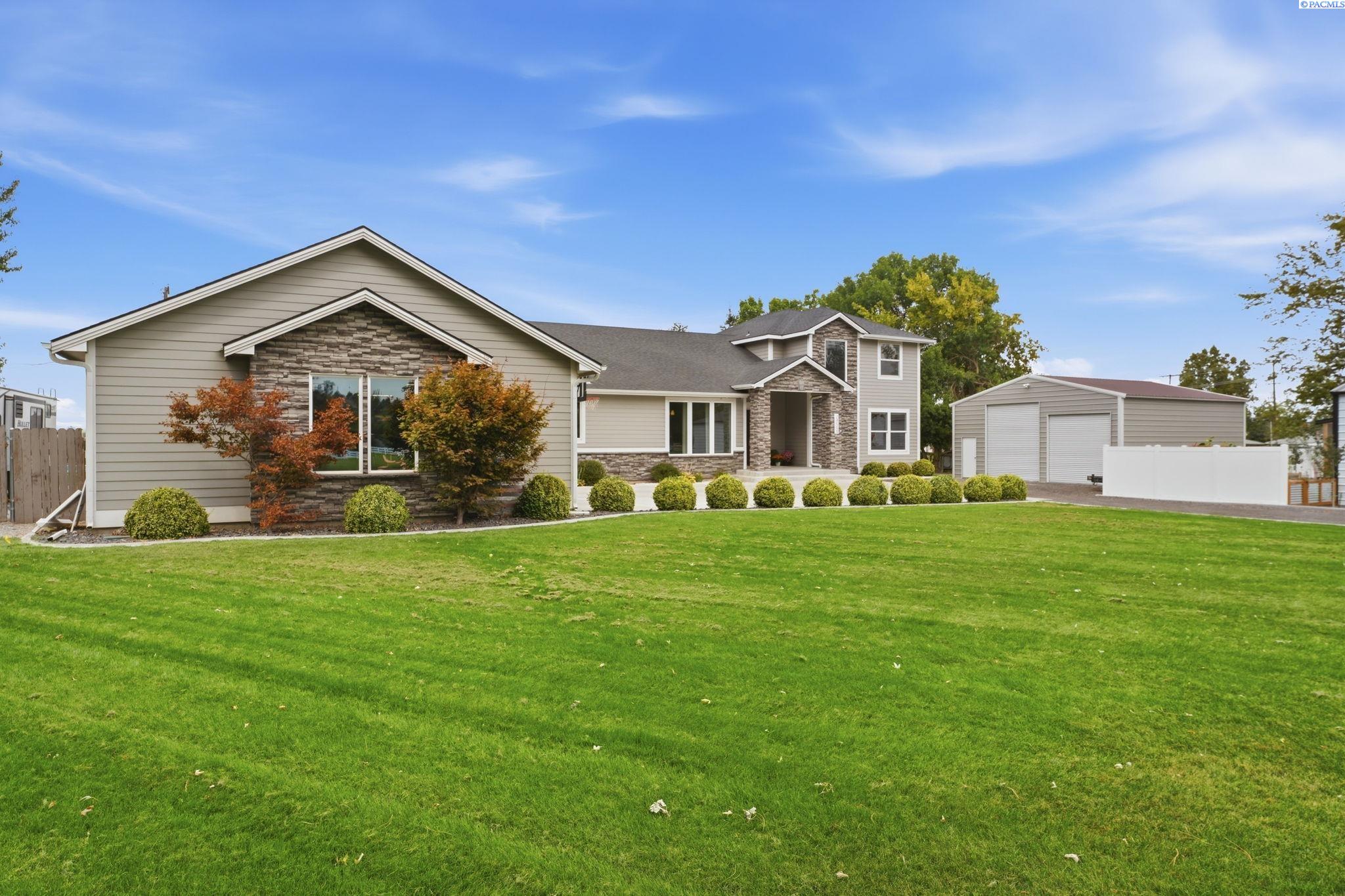 24508 S Oak St, Kennewick, WA 99337