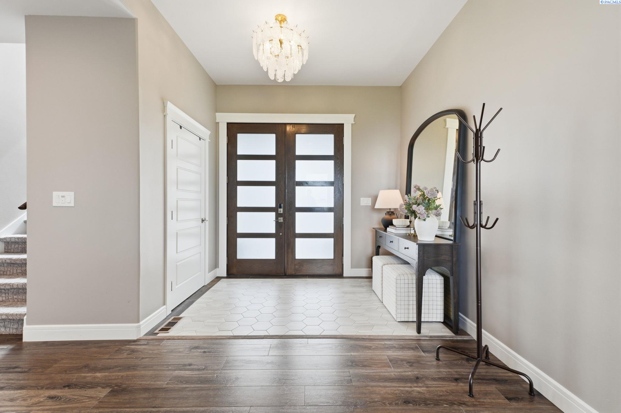 24508 S Oak St, Kennewick, WA 99337