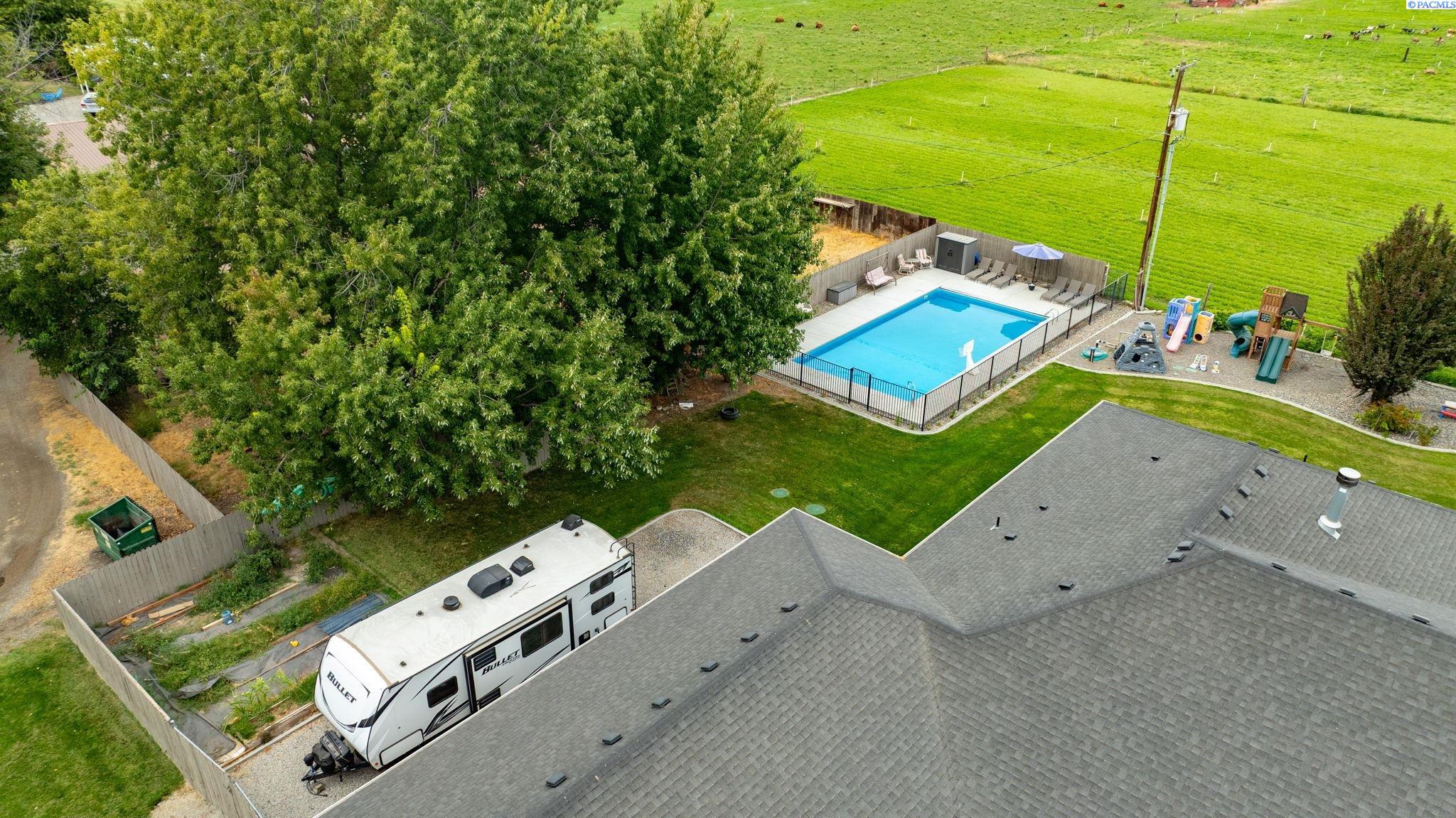 24508 S Oak St, Kennewick, WA 99337
