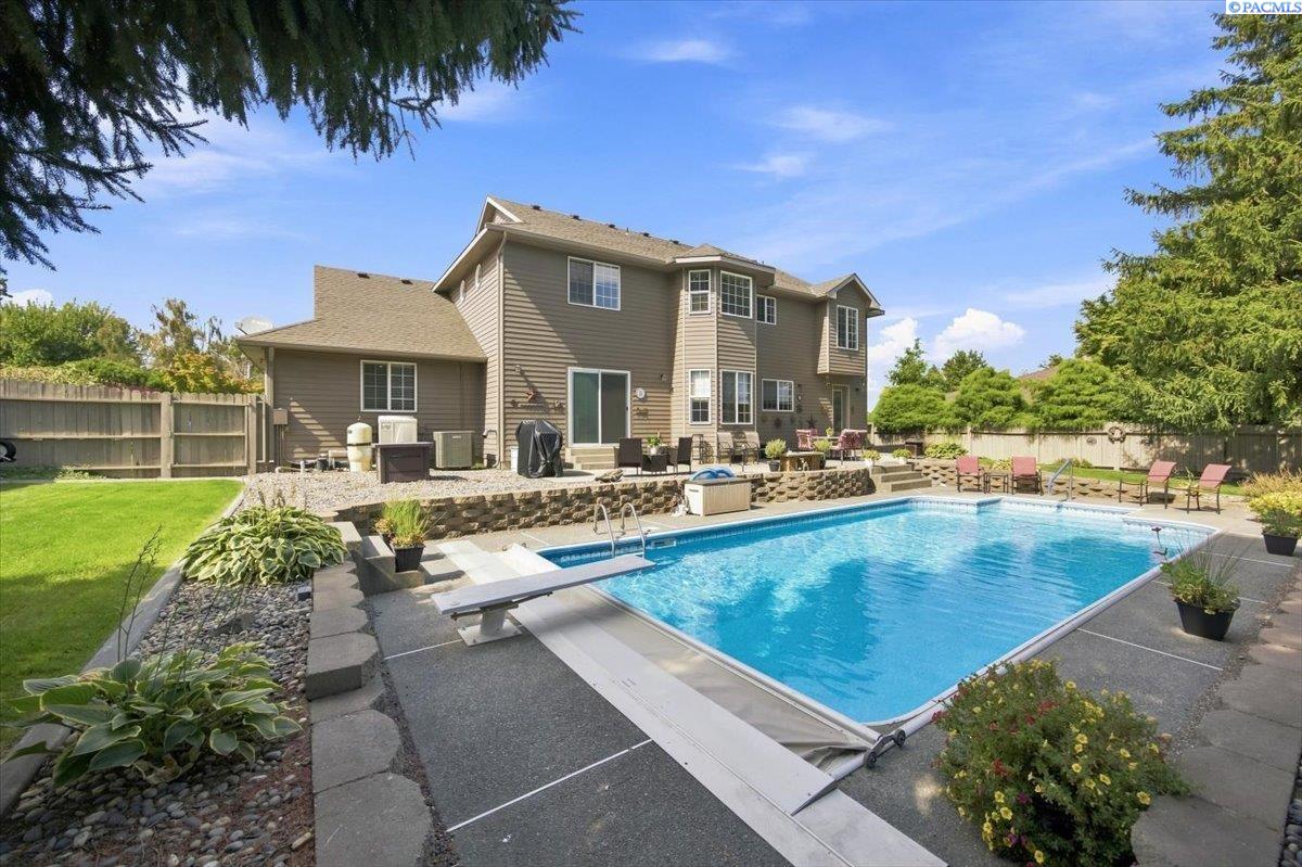 2927 S Ledbetter Pl, Kennewick, WA 99337