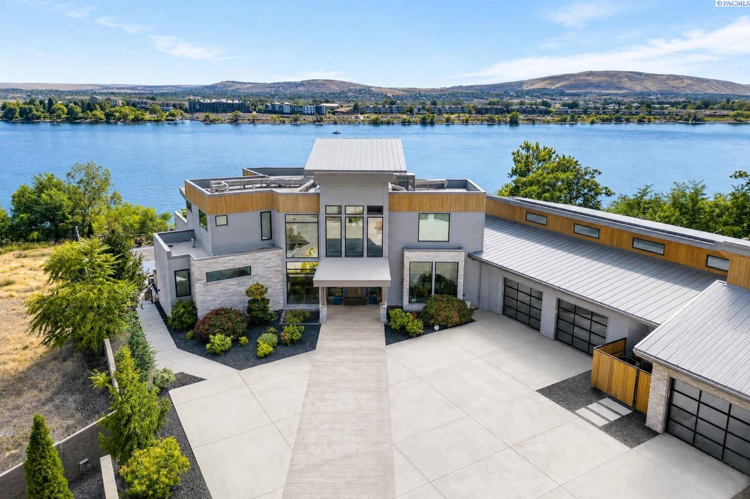 4612 Shoreline Ct, Pasco, WA 99301