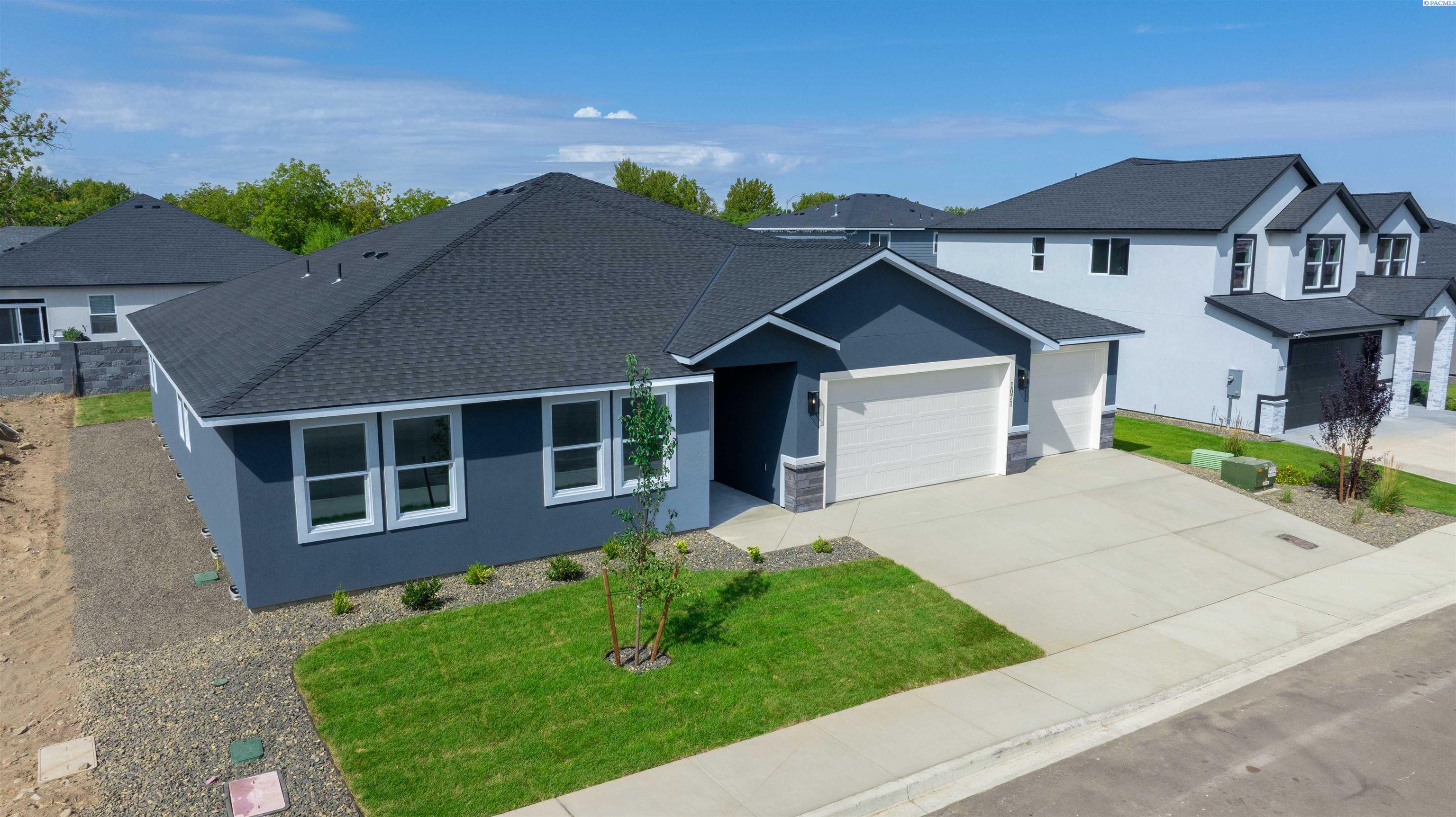 1071 N Grant Pl, Kennewick, WA 99336