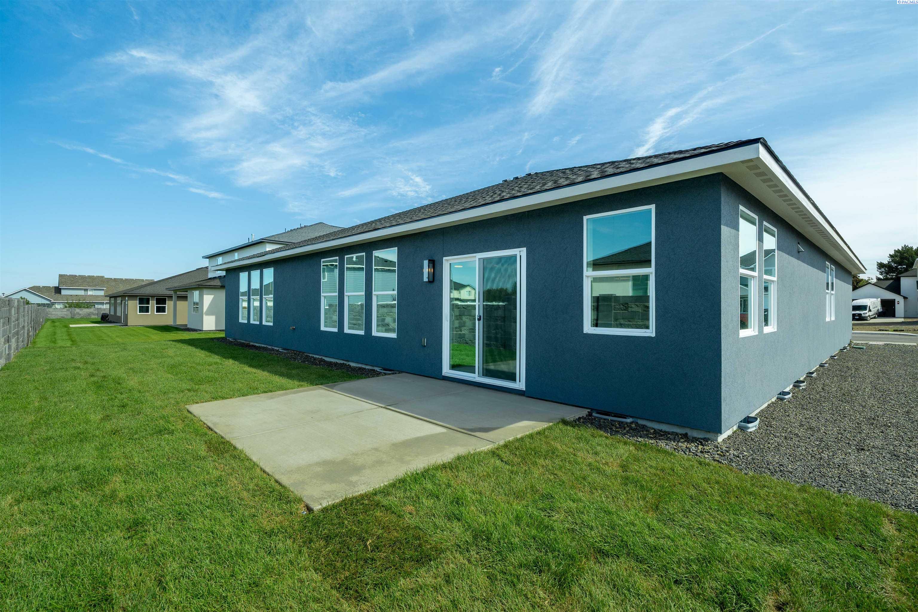 1071 N Grant Pl, Kennewick, WA 99336