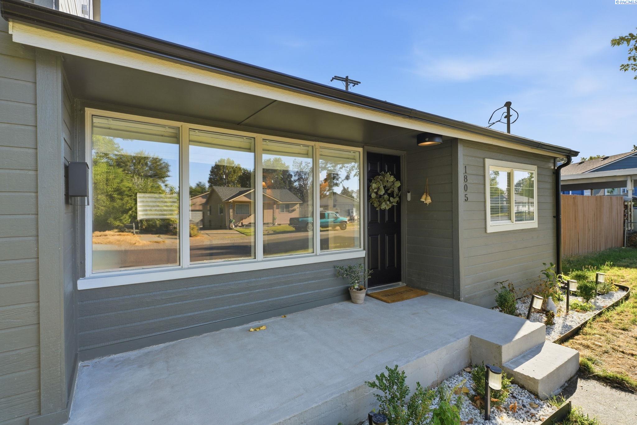 1805 Longfitt St, Richland, WA 99352