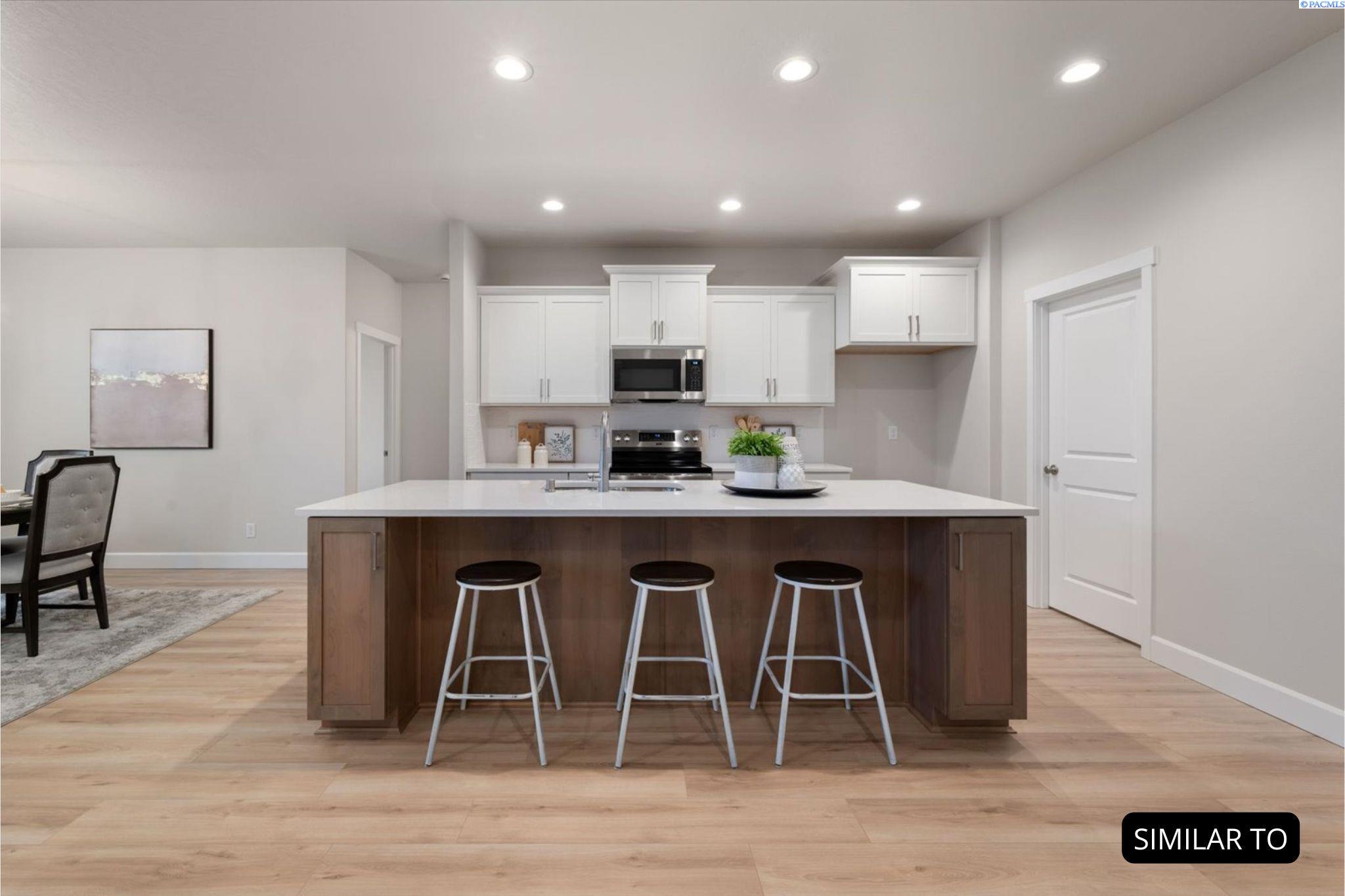 Photo 3 of Single family home for sale at 7132 W 31st Place, Kennewick, WA 99338 | MLS# 296240 | Listing updated on 2026-09-17