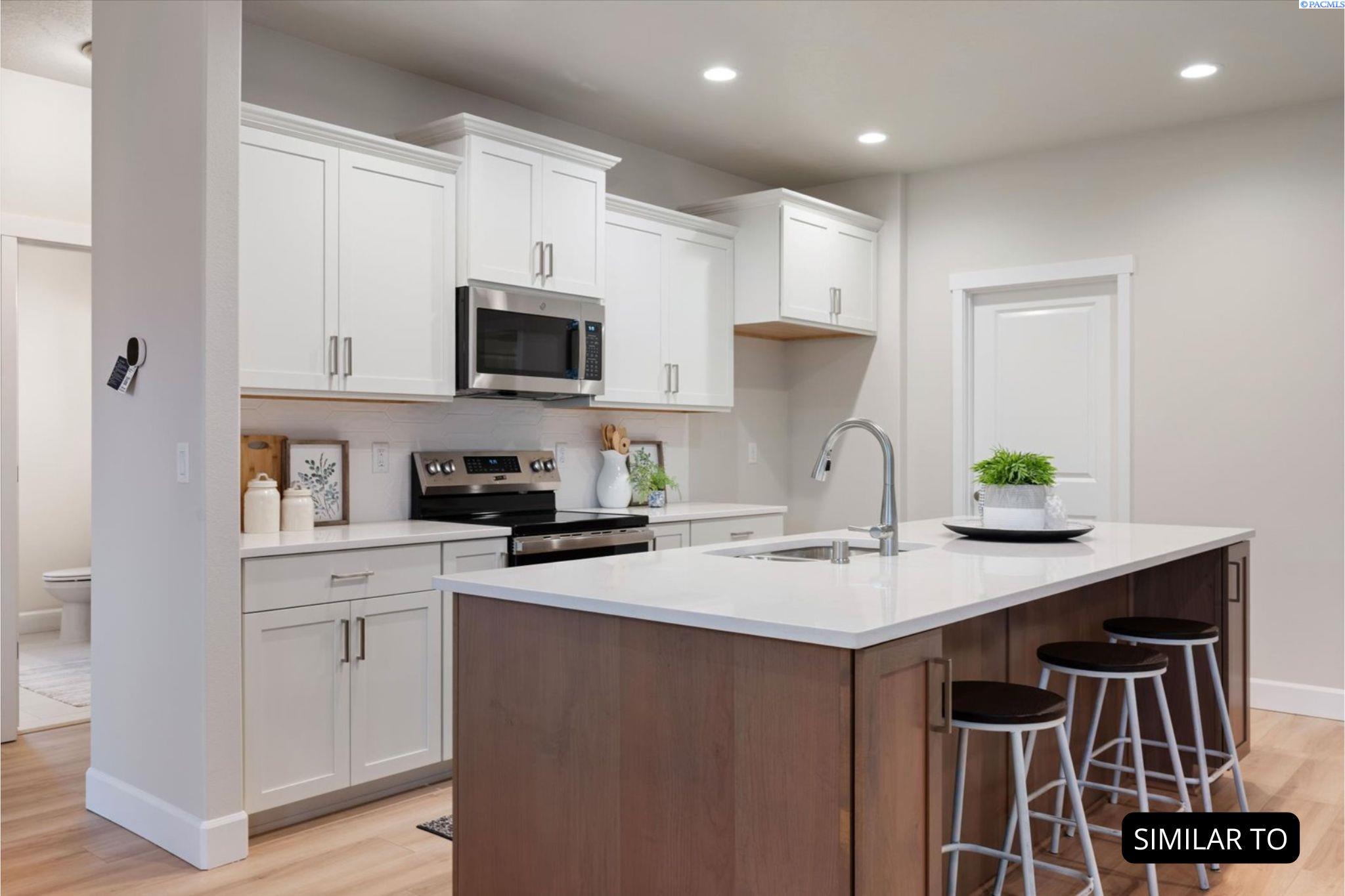 Photo 3 of Single family home for sale at 7132 W 31st Place, Kennewick, WA 99338 | MLS# 296240 | Listing updated on 2026-09-17