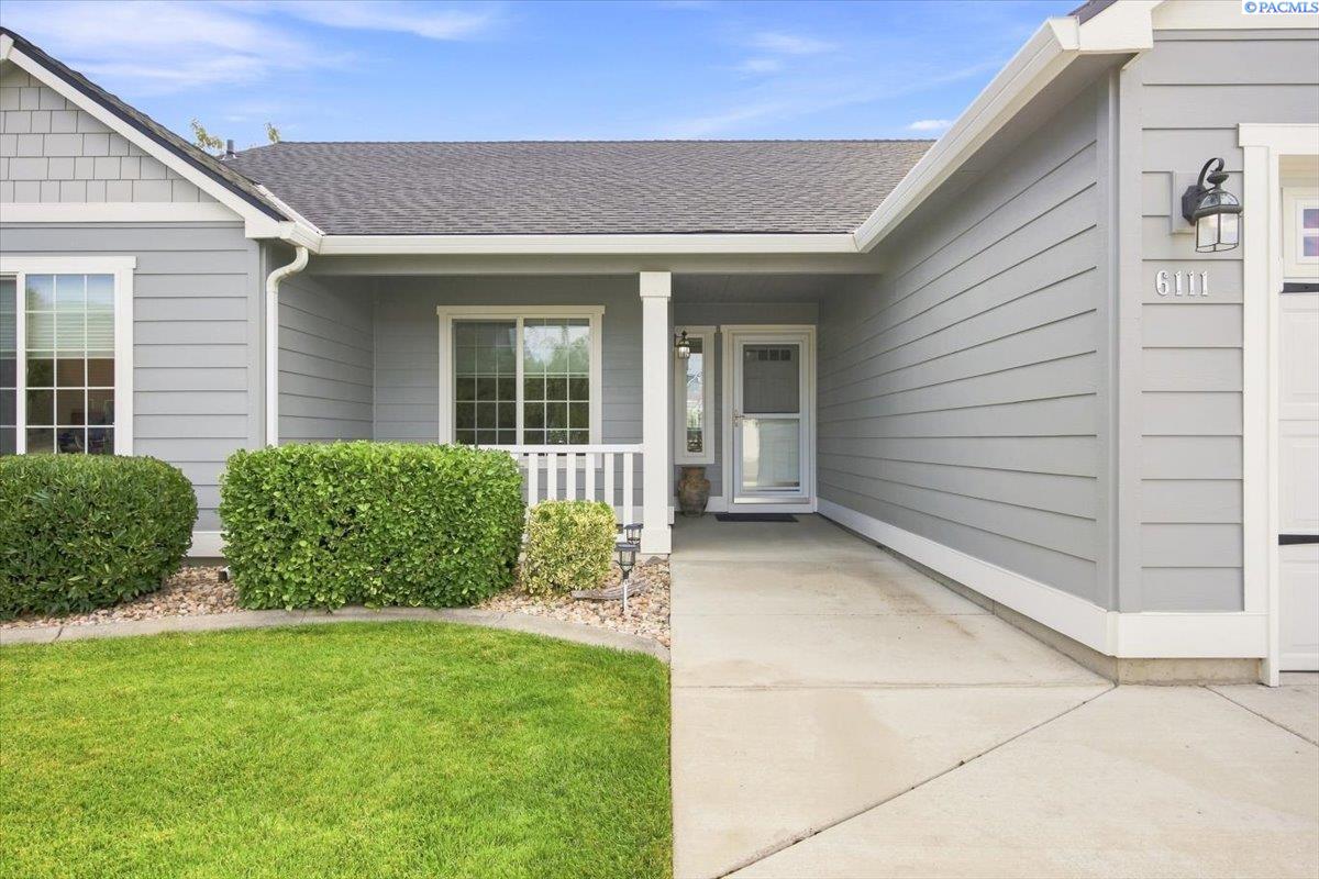 6111 Exeter Ln, Pasco, WA 99301