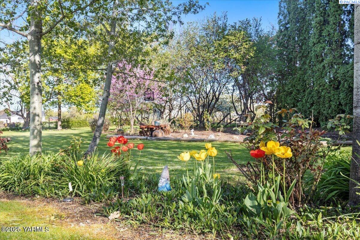 10401 N 1739 Pr Nw, Grandview, WA 98930