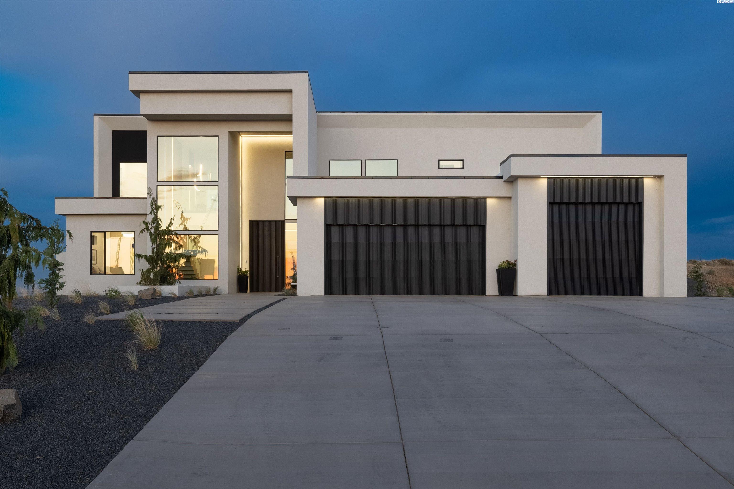 6910 W 22nd Ave, Kennewick, WA 99338
