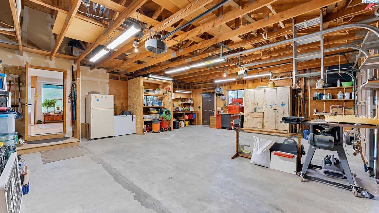 4922 W Argent Rd, Pasco, WA 99301