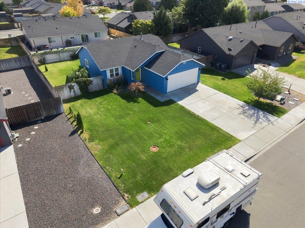 6107 Westport Ln, Pasco, WA 99301-7801