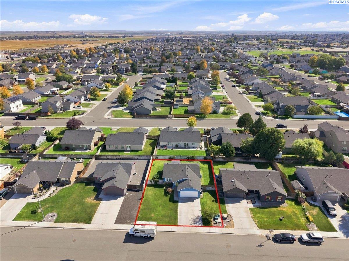 6107 Westport Ln, Pasco, WA 99301-7801