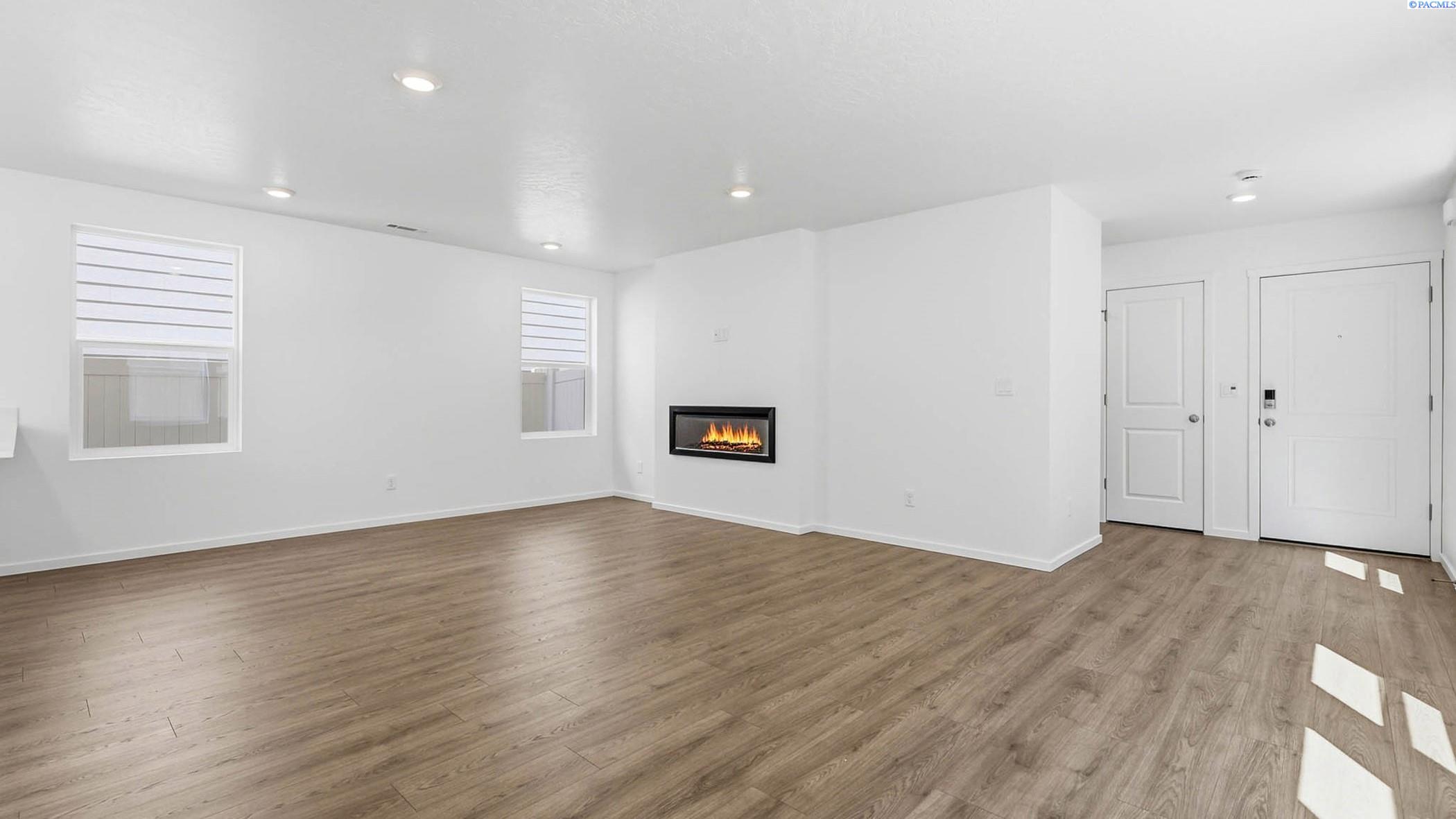 6524 Polar Dr, Pasco, WA 99301