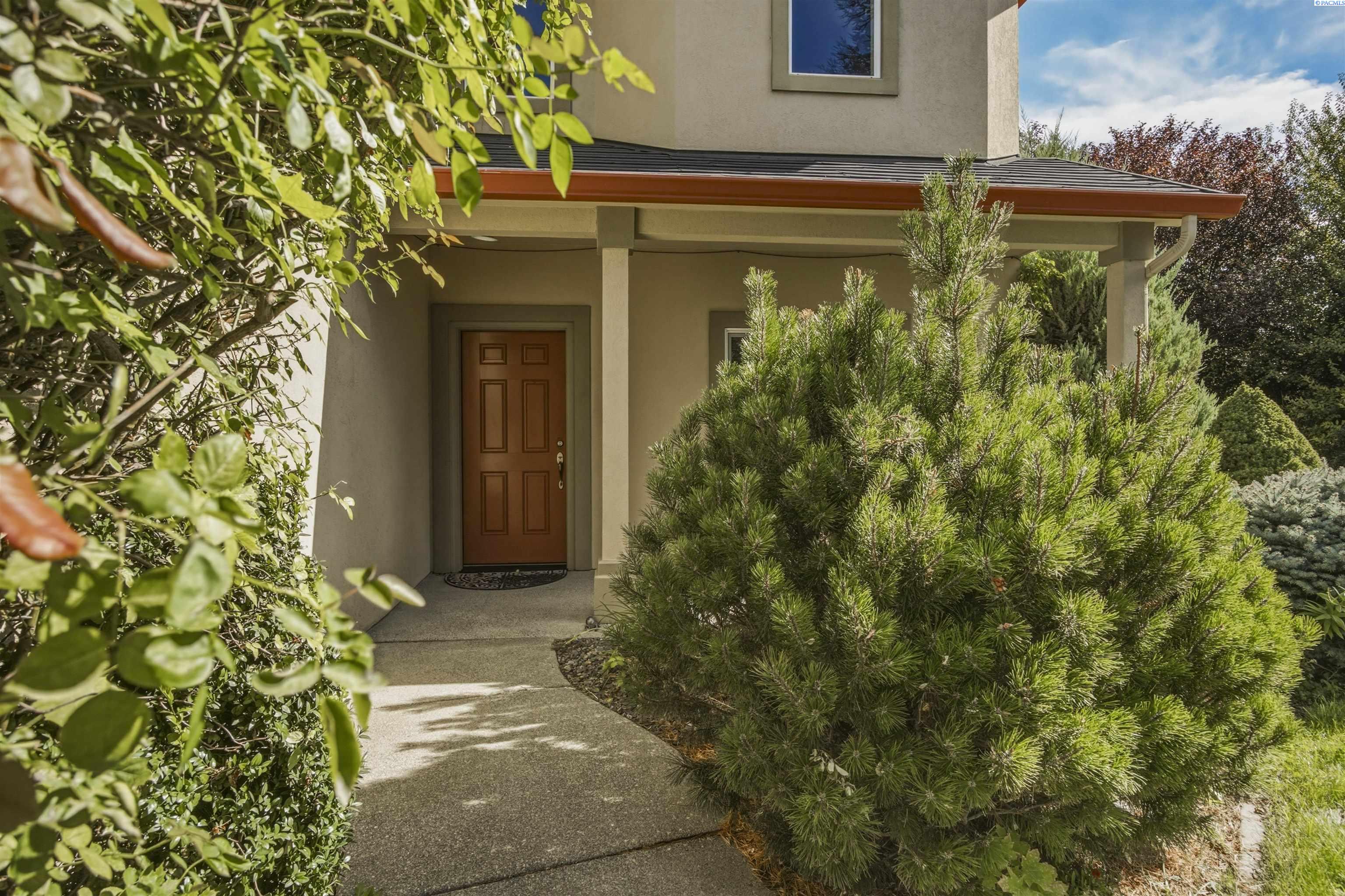 522 Charbonneau Dr, Richland, WA 99352