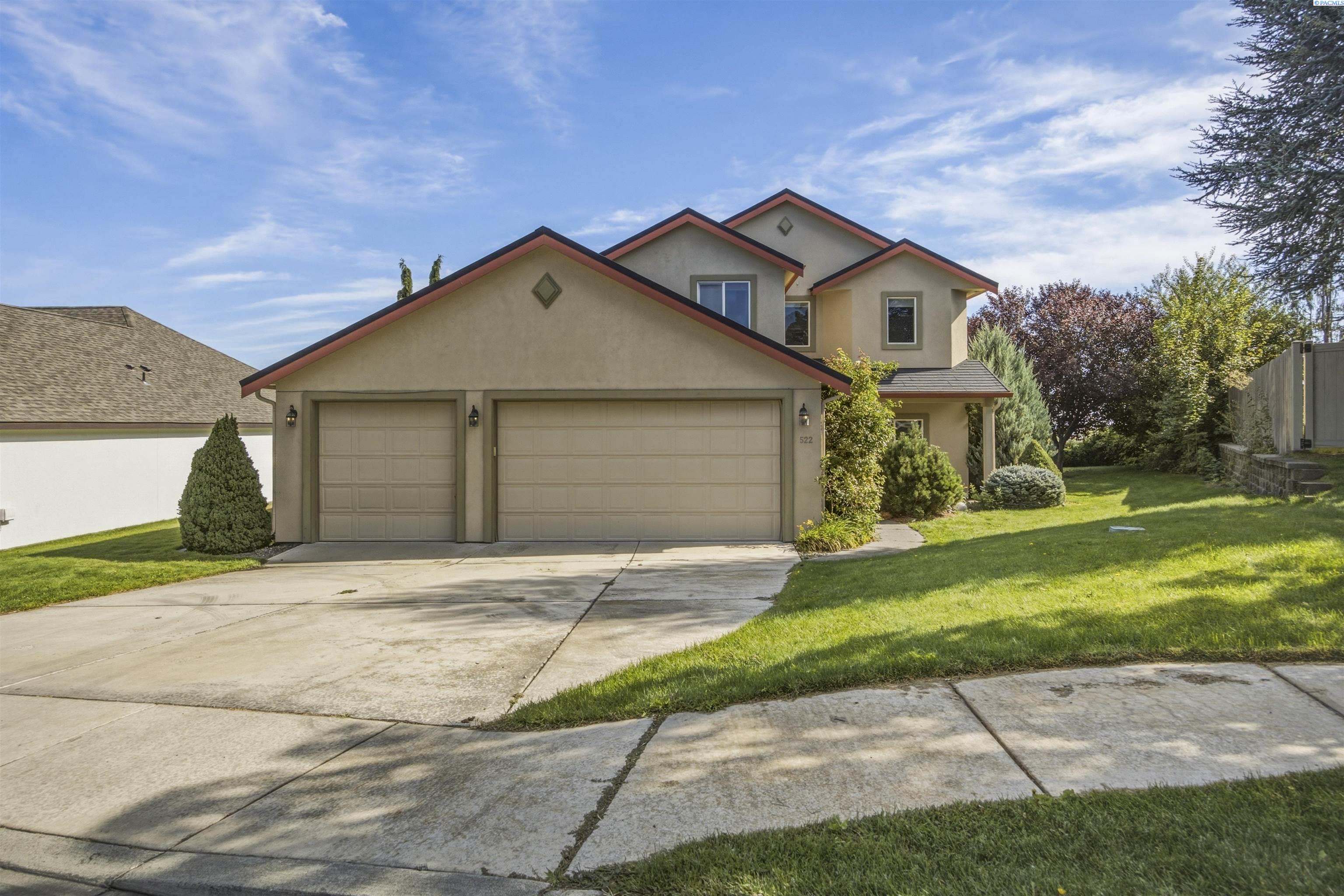522 Charbonneau Dr, Richland, WA 99352