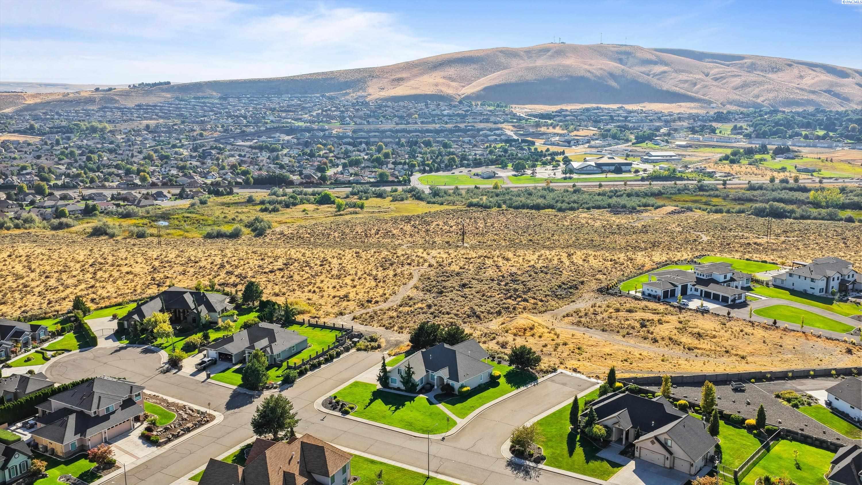 934 Allenwhite Dr, Richland, WA 99352
