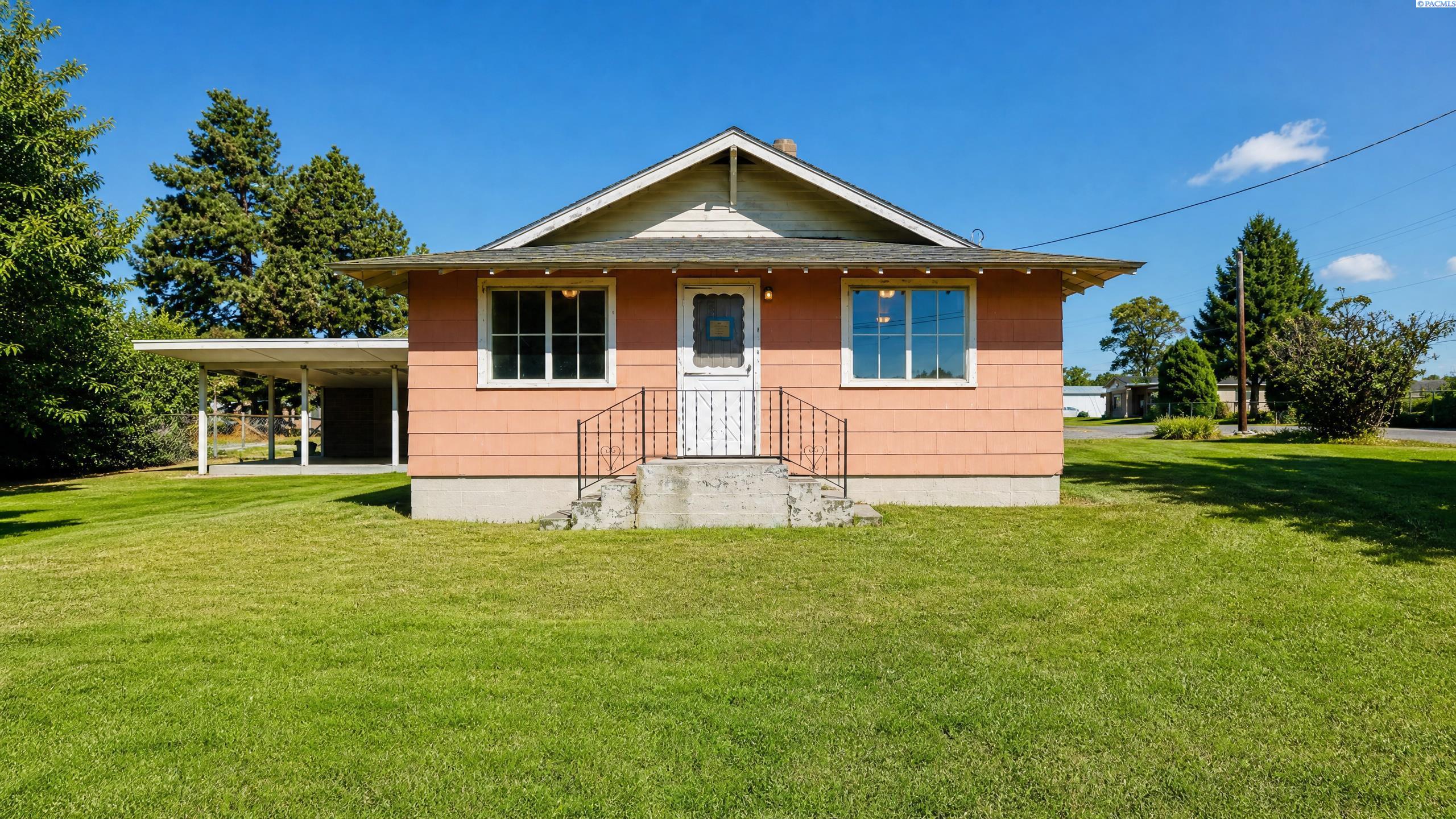 1912 Road 48, Pasco, WA 99301