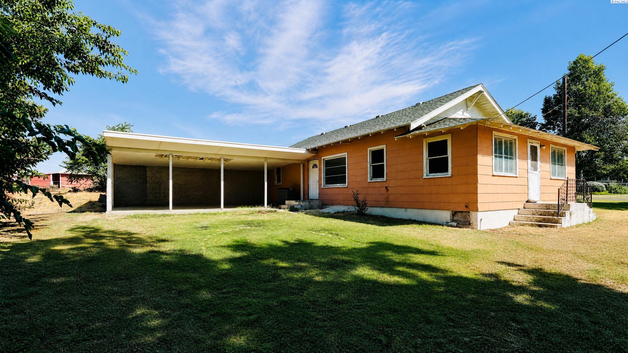 1912 Road 48, Pasco, WA 99301